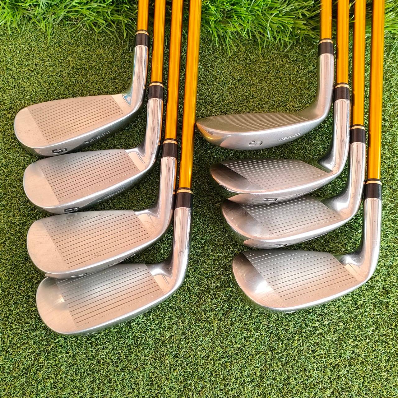 ชุดเหล็ก KASCO POWER TORNADO DF-III มีเหล็ก 5-9 PW AW SW ได้ทั้งหมด 8 ชิ้น ก้าน KASCO POWER TORNADO DF-III FLEX R เป็นชุดเหล็กหน้าเด้ง หน้า MARAGING ตีไกลสุด ตีไกลกว่าเหล็กปกติมากๆครับ