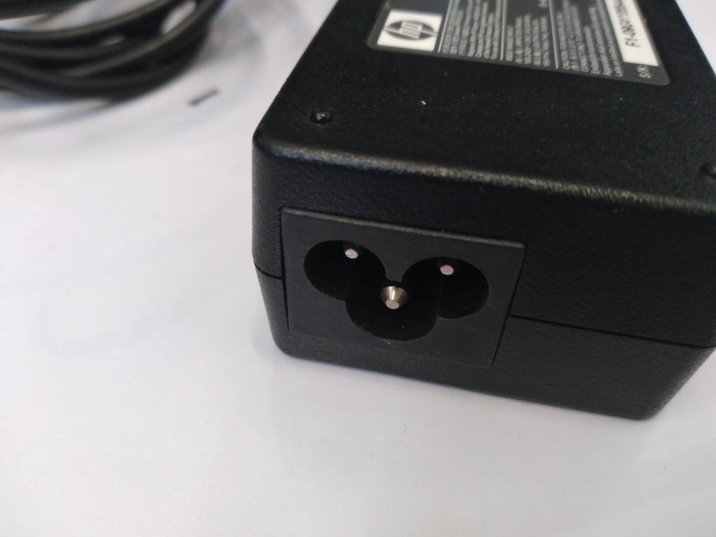 HP 463553-002 19V 4.74A 65W Notebook Ac Adapter