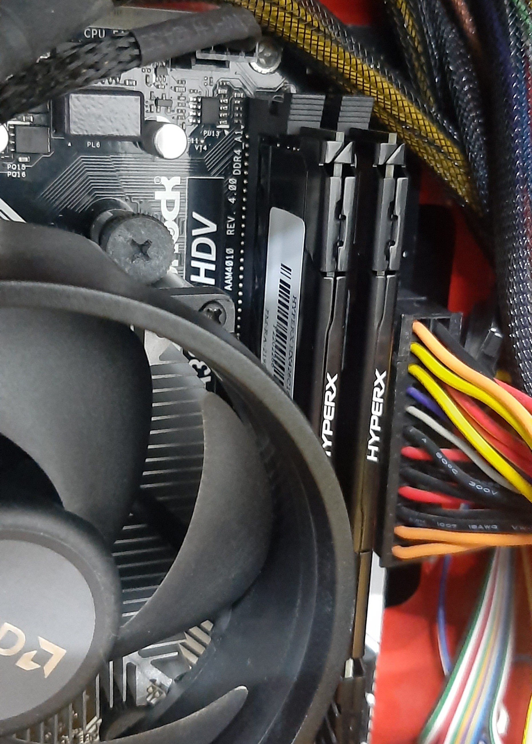 พีซีประกอบมือสอง เคส Finex (CPU Ryzen5 2600 Ram16GB SSD240GB VGA GTX1050Ti 4GB) สภาพดี ประกันร้าน 1 เดือน