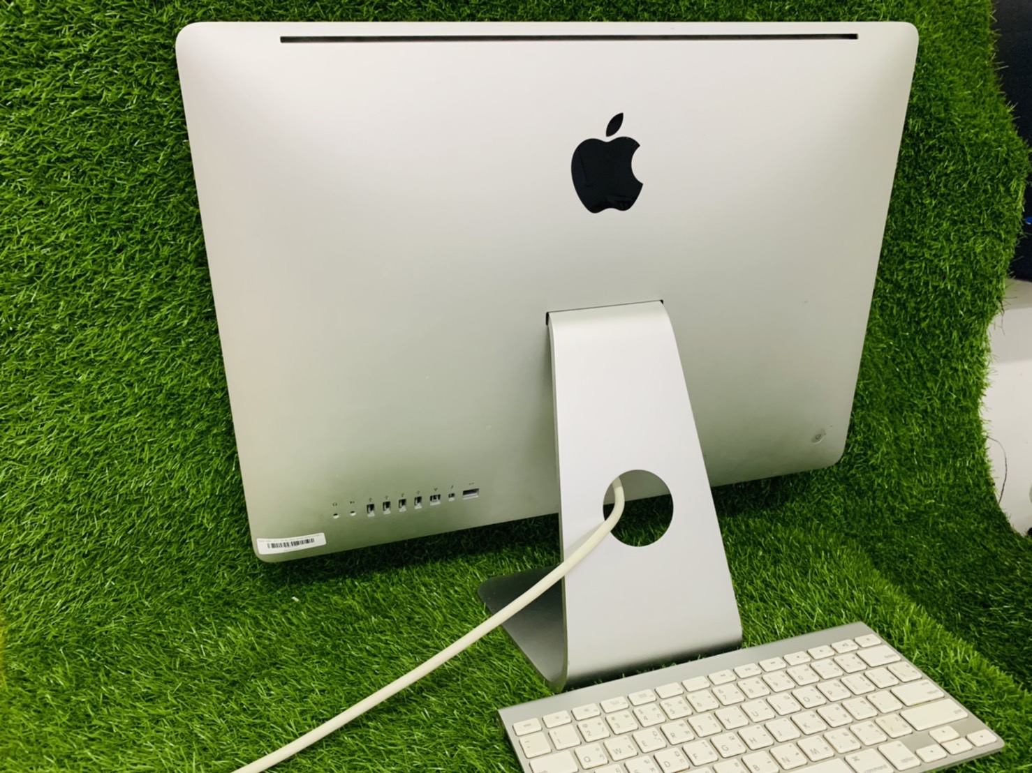 Apple iMac 2011 - 21.5 inch All in one คอมพิวเตอร์ออลอินวัน