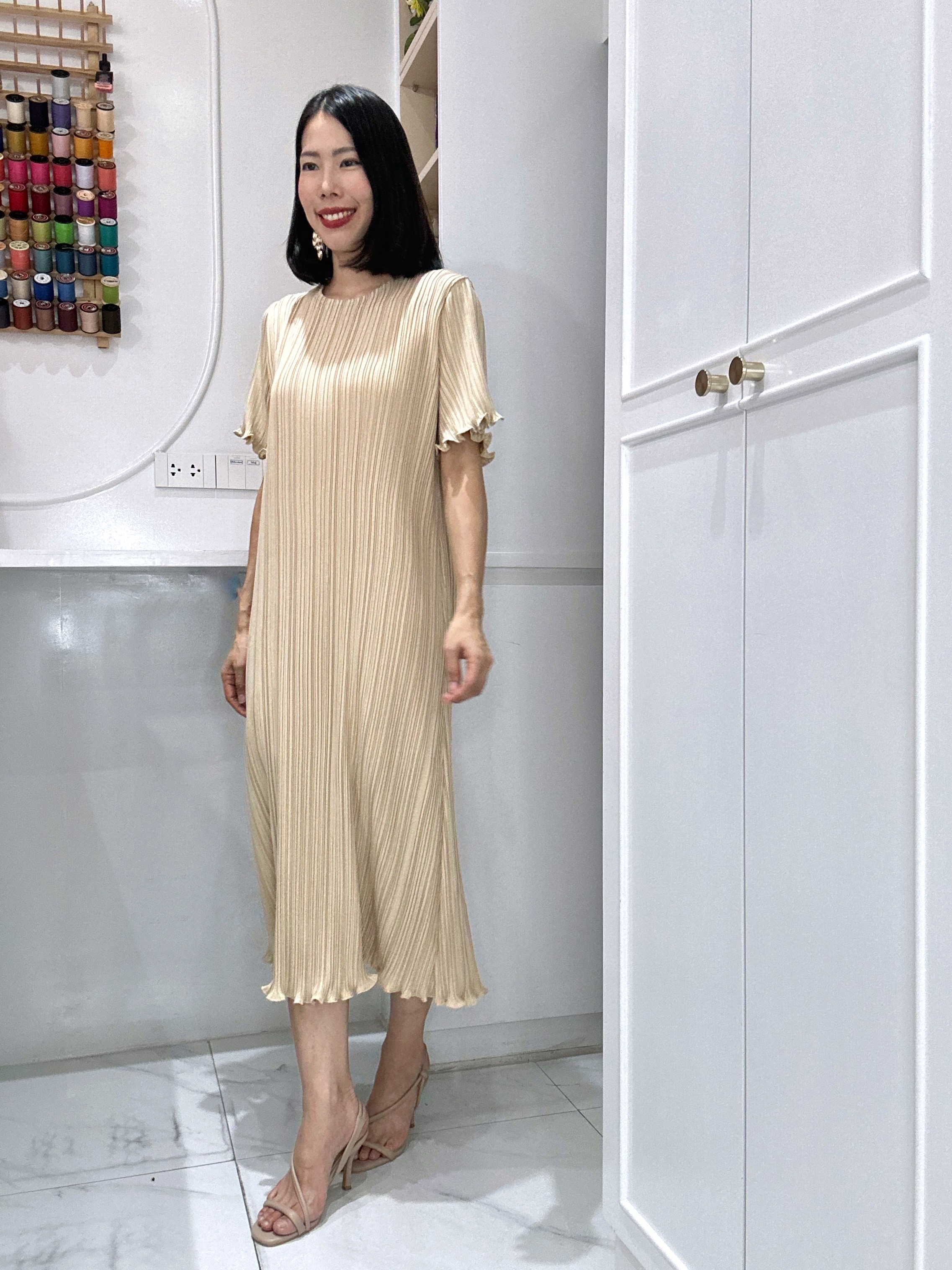 ปรับราคาลง20%!! 2MUAY รุ่น GJO5323 เดรสพลีทคุณภาพ GLAM SHORT SLEEVE PLEATED DRESS 7 สี FREE SIZE