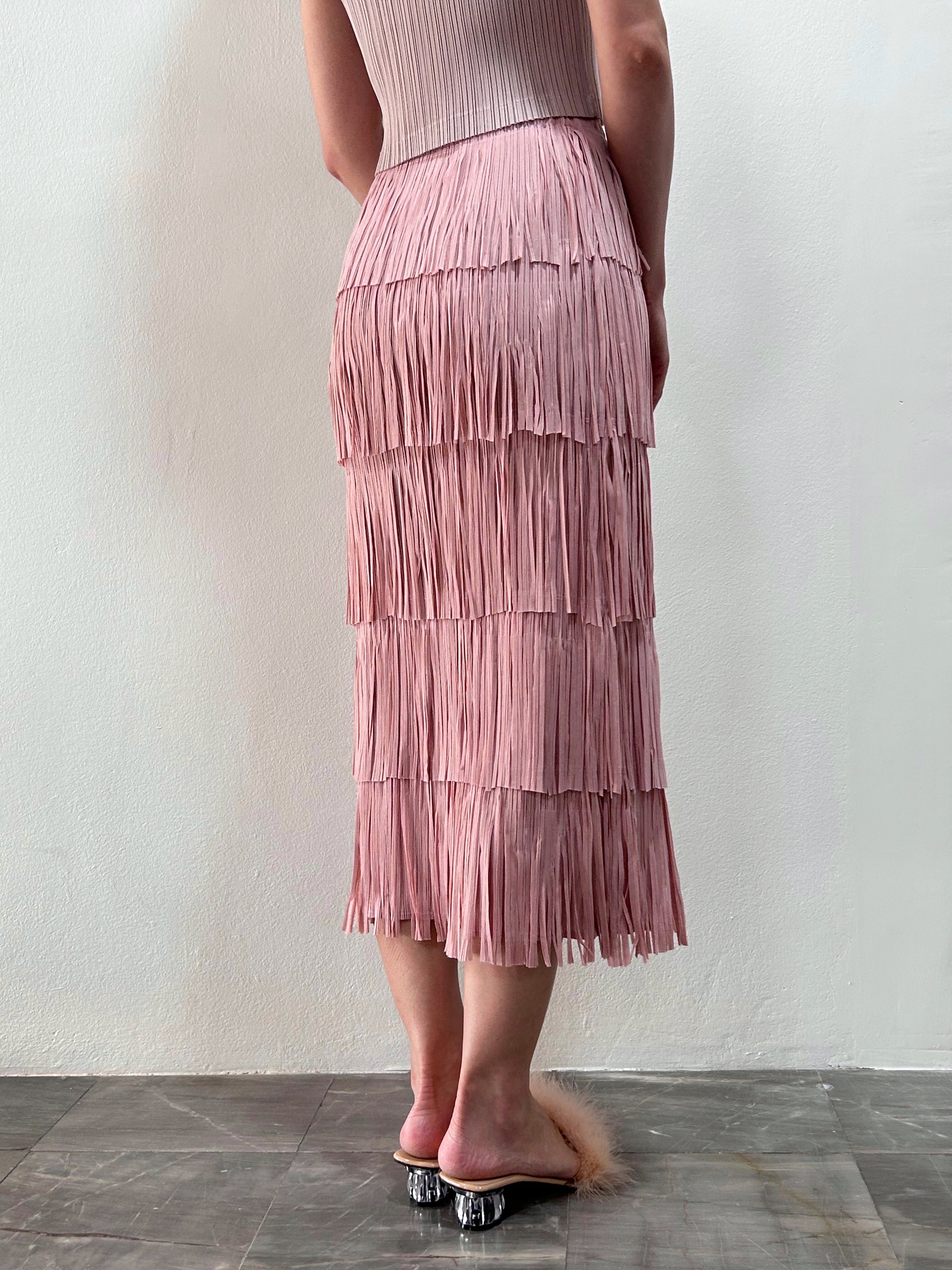 ปรับราคาลง20%!! ยาว 32นิ้ว! 2MUAY รุ่น GJO1053 กระโปรงพลีทคุณภาพ FRINGE LAYER PLEATED SKIRT 6 สี FREE SIZE