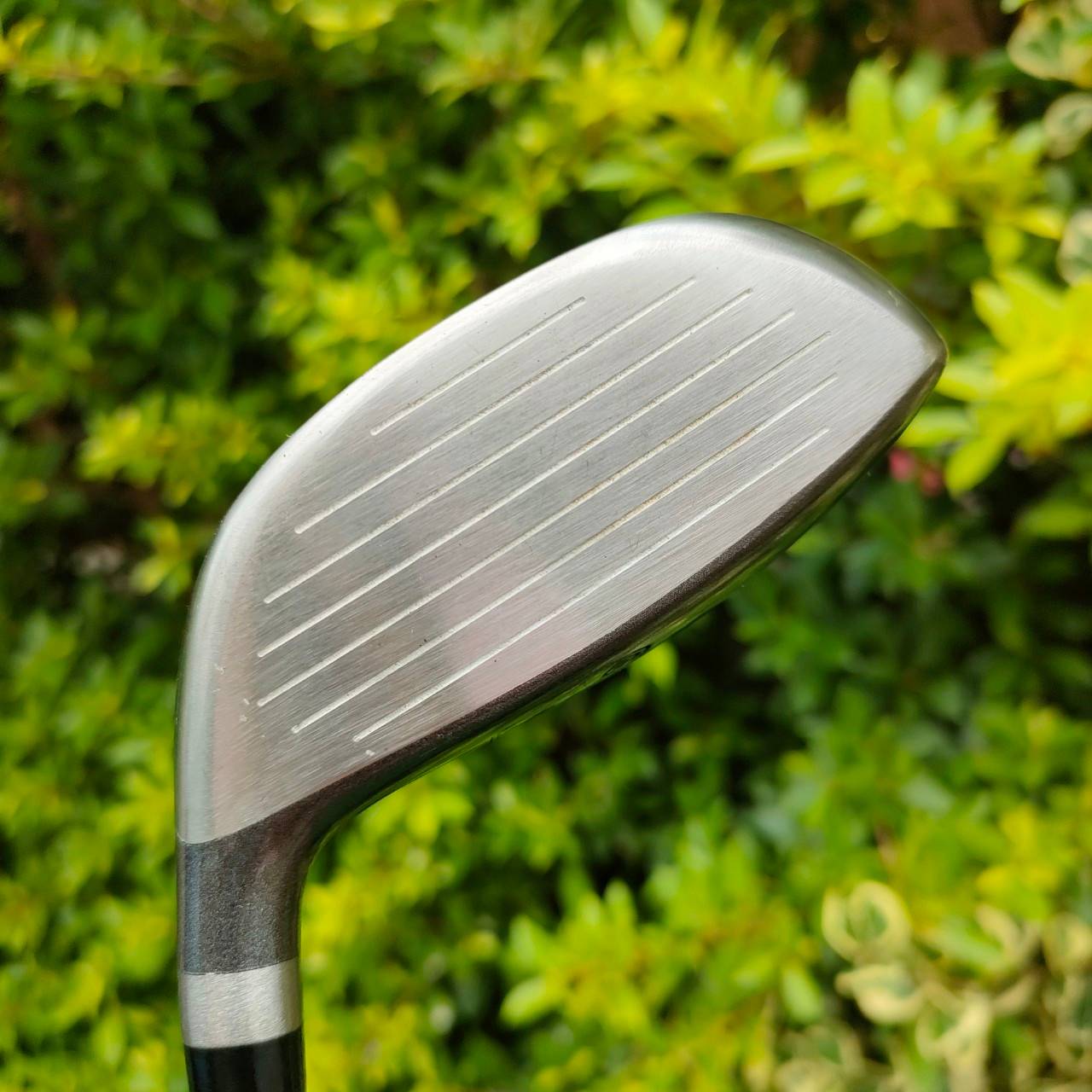 FW CLEVELAND LAUNCHER องศา15 ก้าน ALDILA NV FLEX R สภาพสวยนางฟ้า รุ่นนี้ตีดีมากๆๆ เป็นรุ่นดังรุ่นนึง หัวออกแบบมาได้เรียบหรู และรูปทรงลงตัว ไม้กอล์ฟมือสอง ของแท้ BY NakaraLuxurious