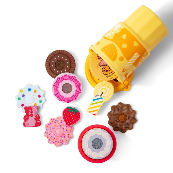ของเล่นทำเค้ก คุ๊กกี้ คัพเค้ก มีเวลโคร่ 12ชิ้น Melissa & Doug Play to Go Cake & Cookies Play Set
