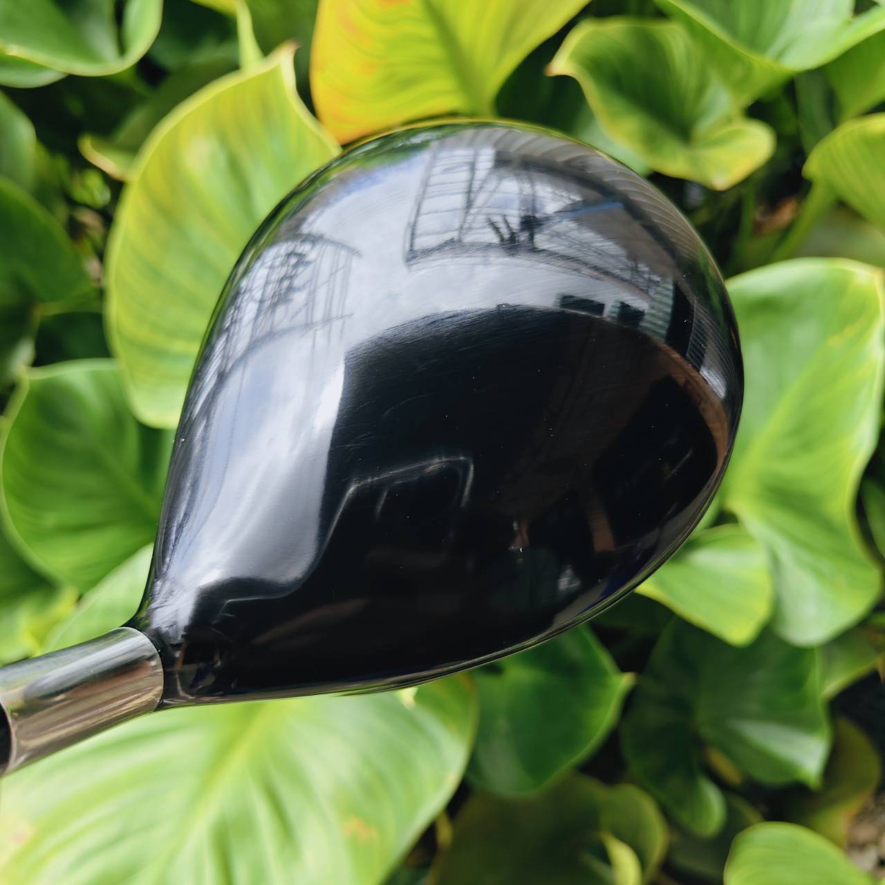 Driver TOURSTAGE X-DRIVE หน้าไม้ Titanium บางพิเศษ → รีดสปีดลูกกอล์ฟเต็มพลัง