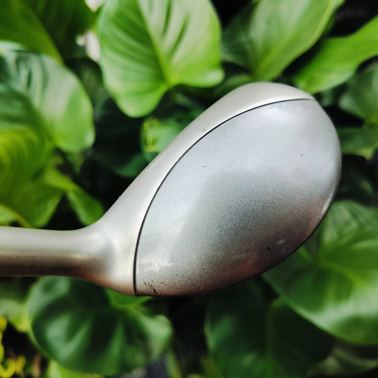 ** ไม้กอล์ฟผู้หญิง ** UT5 Taylormade r7 Draw องศา 25 ก้าน RE*AX* FLEX LADY ก้านเบามาก สำหรับคุณผู้หญิง รุ่นนี้พิเศษ ออกแบบให้ช่วย ให้ตีตรงอย่างมาก ลดอาการตีเฟดได้เลย ไม้กอล์ฟพรีเมี่ยมมือสอง ของแท้ By NakaraLuxurious