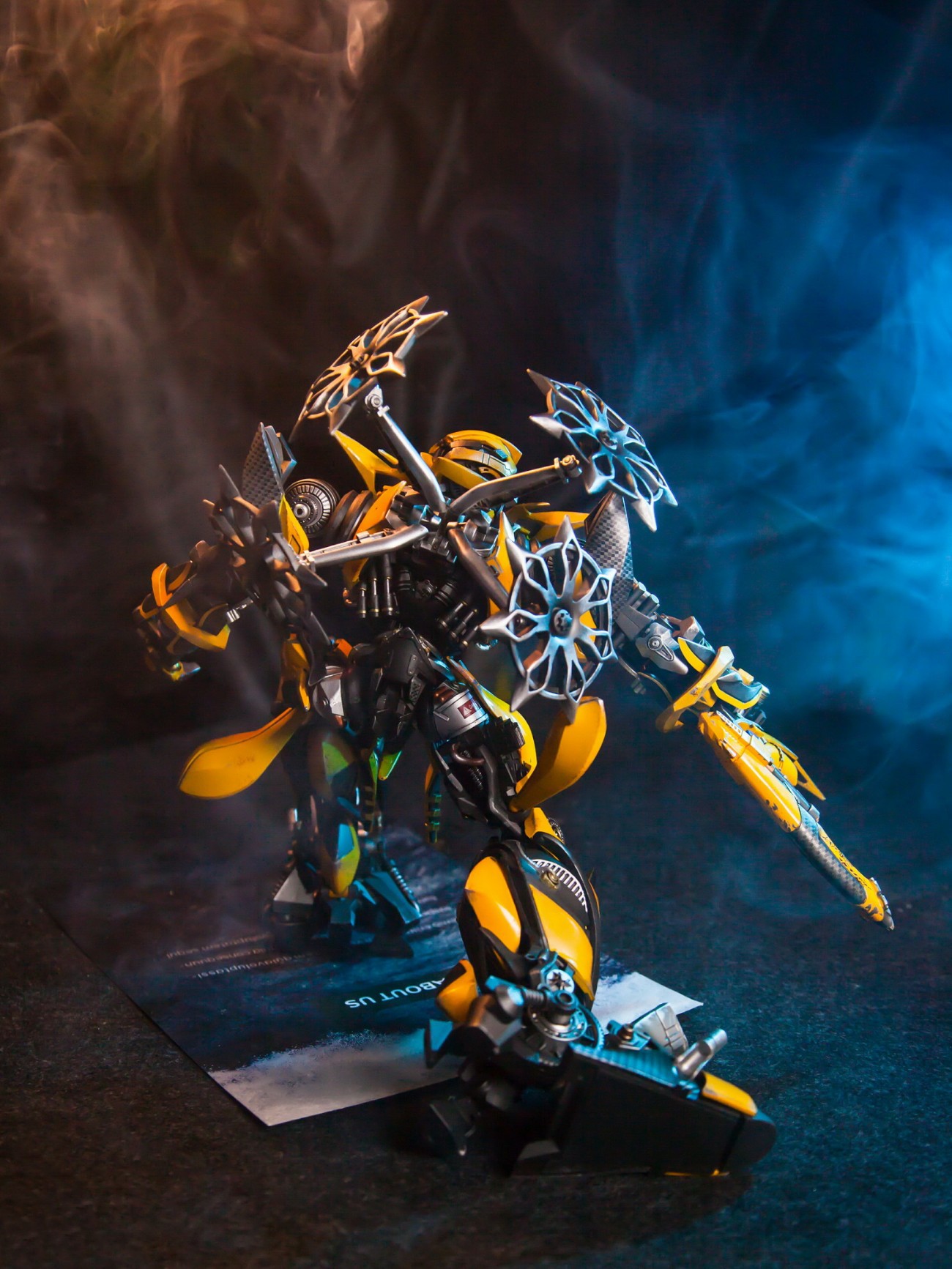 [สั่งจอง] Comicave Studio 35CM Transformers : Bumblebee Die-cast