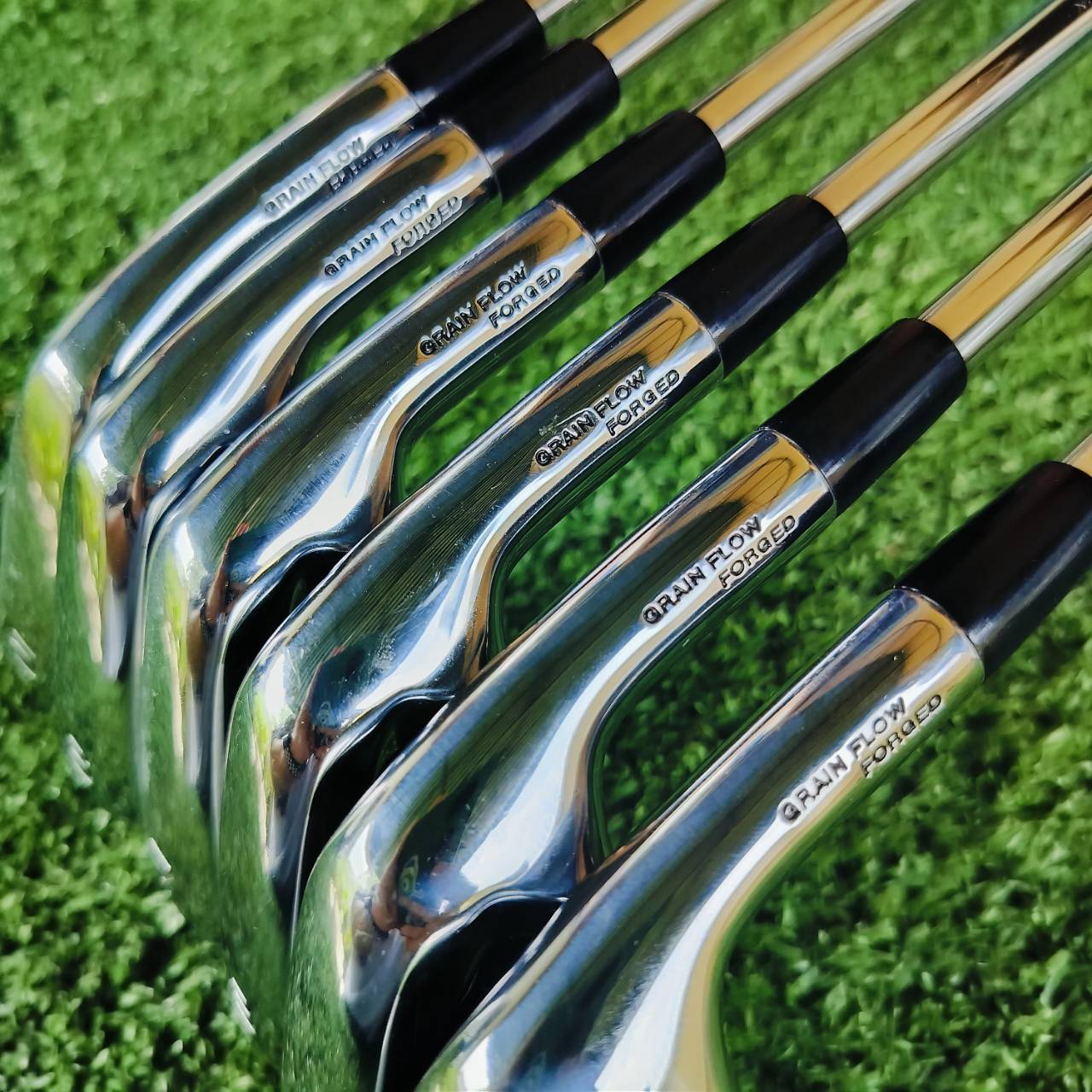 🏌️ ชุดเหล็ก MIZUNO JPX 825 มีเหล็ก 5 - 9 เเละ PW สภาพสวยนางฟ้า ก้าน N.S.PRO 950 HT FLEX R เป็นเหล็ก GRAIN FLOW FORGED เป็นวัสดุที่สุดของที่สุดของชุดเหล็กทั้งมวล ไม้กอล์ฟมือสอง ของแท้ By NakaraLuxurious