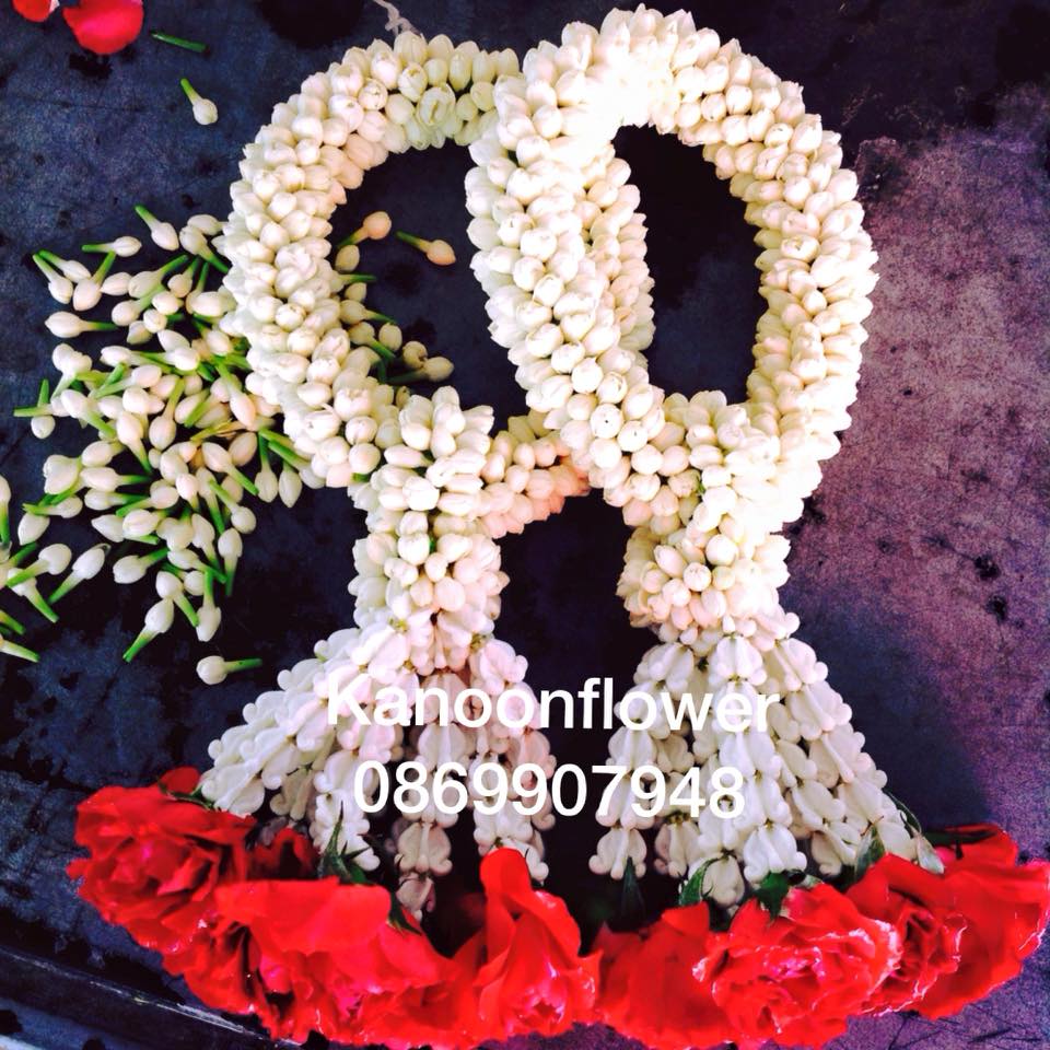 พวงมาลัยวันเเม่