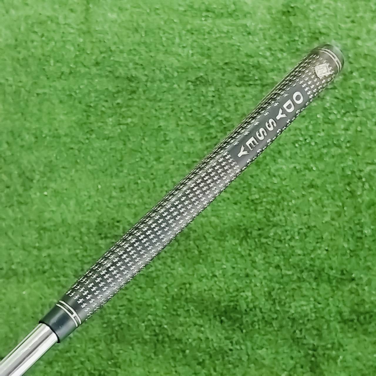 PUTTER ODYSSEY WHITE HOT #6 ยาว 34 นิ้ว เบอร์ 6 พัตต์ง่ายมากขึ้น สภาพสวยเดิมๆเลยค่ะ กริพเดิม ไม้กอล์ฟพรีเมี่ยมมือสอง ของแท้ By NakaraLuxurious