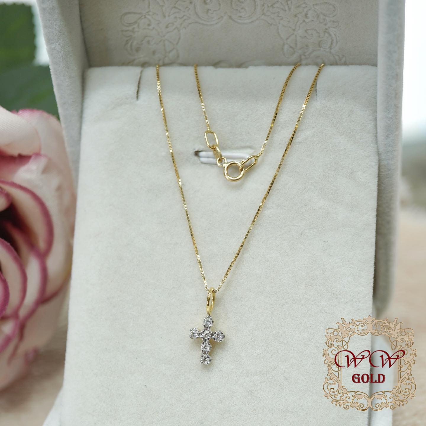 จี้ไม้กางเขน^^