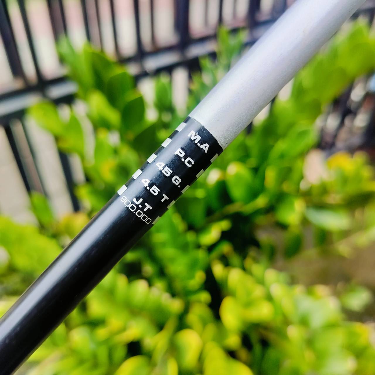 ก้าน DRIVER T-ZOOM X5 มือสอง พร้อมกริพ T-ZOOM ก้านเบาเพียงแค่ 45 กรัม เร่งสปีดได้ดีมากๆ FLEX F คือ FIRM เท่ากับ FLEX SR ความยาวก้าน 41 นิ้ว ไม้กอล์ฟพรีเมี่ยมญี่ปุ่นมือสอง ของแท้ By NakaraLuxurious