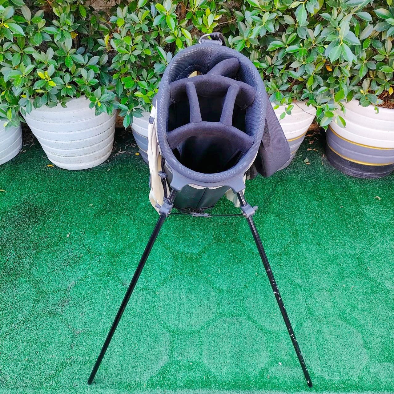 ถุงกอล์ฟ IZZO ขาตั้งมือสอง ถุงสวย แข็งแรงครับ