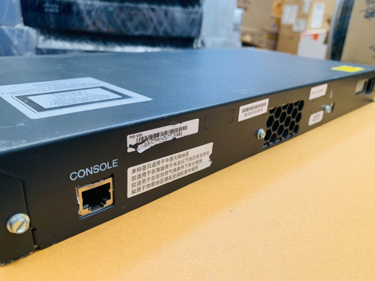 สวิตซ์ Switch Cisco Catalyst 2960 Plus 24 Port [WS-C2960+24TC-S] 24 10/100 + 2 T/SFP LAN Lite