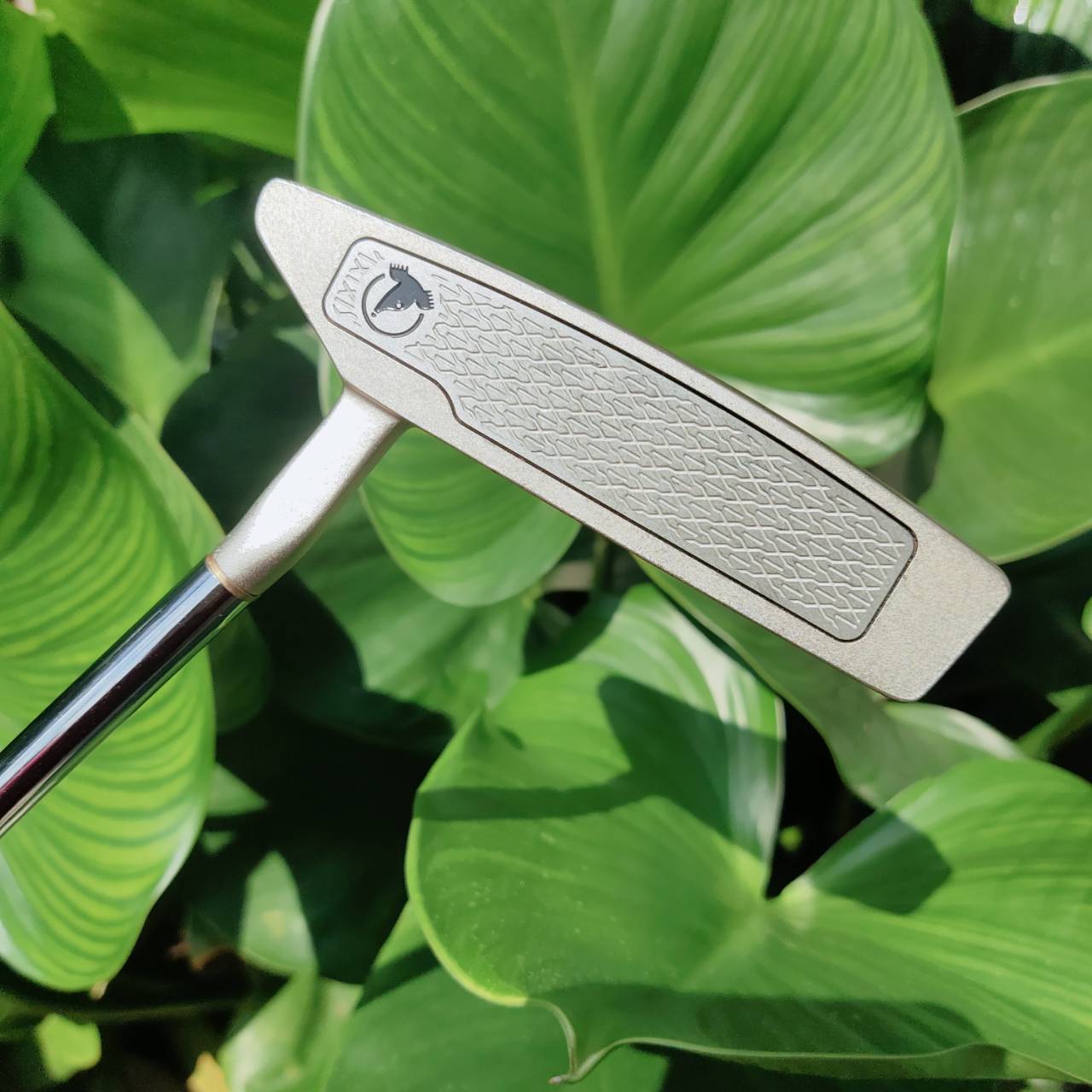 PUTTER HONMA HP-1003 DESIGNED BY KAZ HONMA MADE IN JAPAN SAKATA พัตเตอร์ลบบ slant neck ทรงตรง ตี follow throughได้อย่างง่ายดาย Super Mild Putter สุดยอดแห่ความเกาะไลน์ ให้สัมผัสพัตต์นุ่มมือสุดยอด ไม้กอล์ฟพรีเมี่ยมญี่ปุ่นมือสอง ของแท้ By NakaraLuxurious