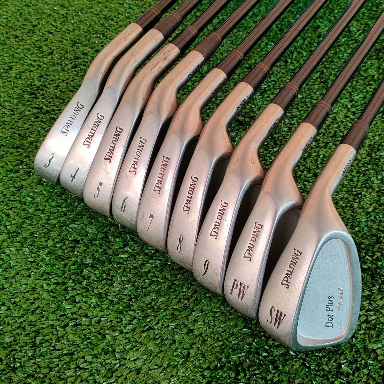 ชุดเหล็ก SPALDING DOT PLUS TOUR MODEL มีเหล็ก 3-9 เเละ PW SW ก้าน SPALDNG FLEX R ตีง่ายมาก คุณภาพเยี่ยม