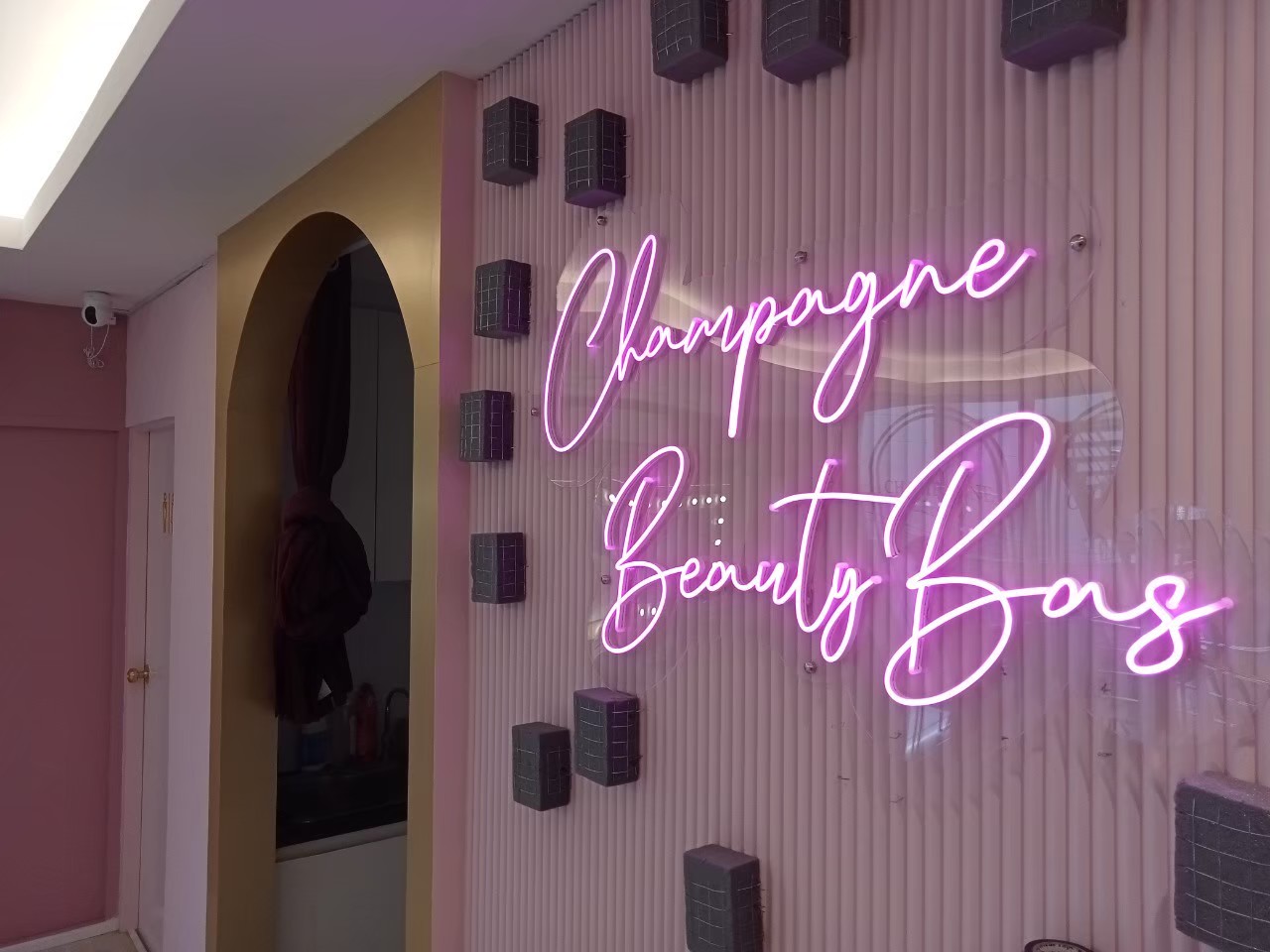 ป้ายไฟนีออน