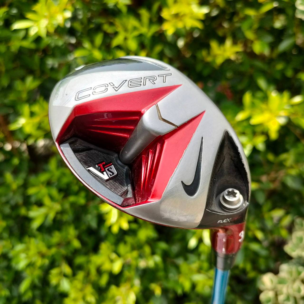HYBRID 3 NIKE COVERT VS ก้าน TOUR AD FLEX SR ก้านแพง พรีเมี่ยม ส่วนเว้า กระจายน้ำหนัก ชดเชย ความผิดพลาดได้ดีมาก สวยเท่ห์ ดุดันครับ