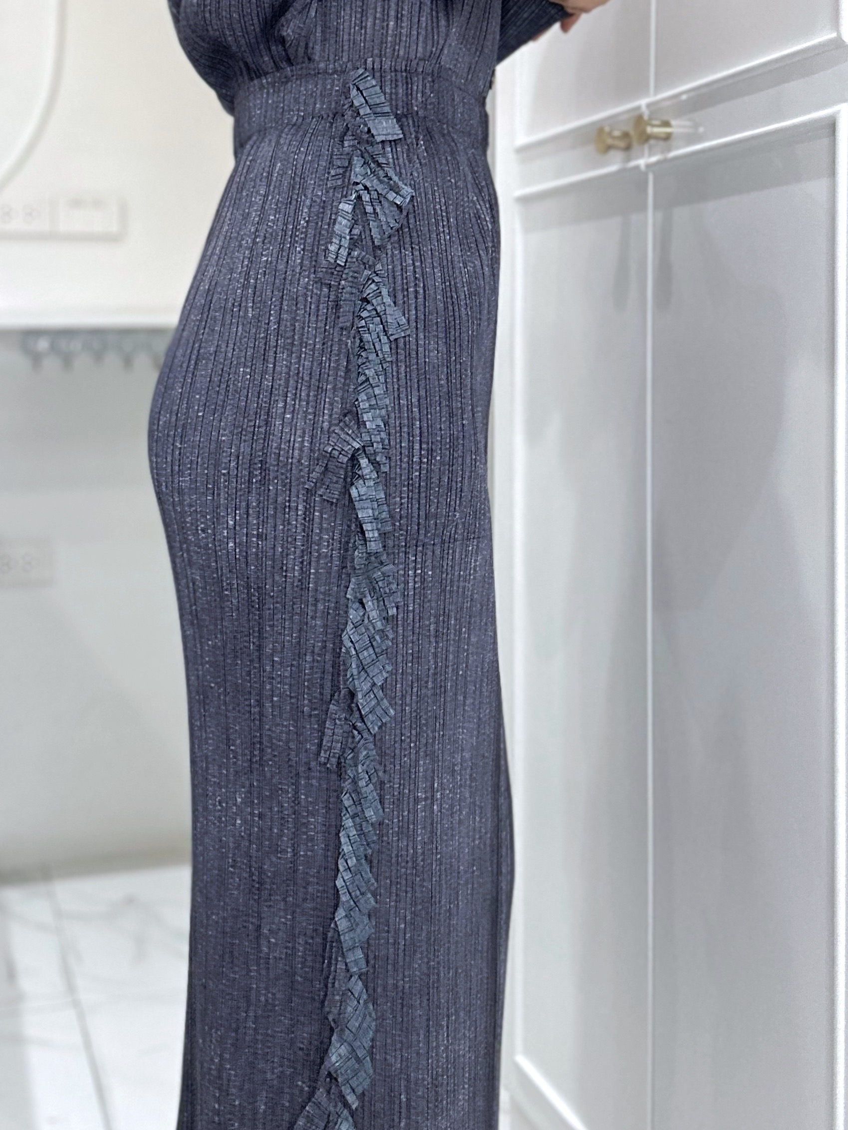 ปรับราคาลง20%!! ยาว 32นิ้ว! 2MUAY รุ่น GJO3067-9 กระโปรงพลีทคุณภาพ FRINGE TRIM DENIM PRINT PLEATED SKIRT 4 สี FREE SIZE