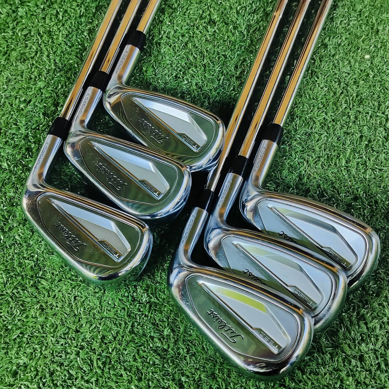 ชุดเหล็ก Titleist T350 FORGED ให้สมรรถนะดีที่สุด รูปทรงดูดีที่สุด และความรู้สึกดีที่สุด ในเหล็กแบบช่วยพัฒนาเกมการเล่น เท่าที่ Titleist เคยมีมา