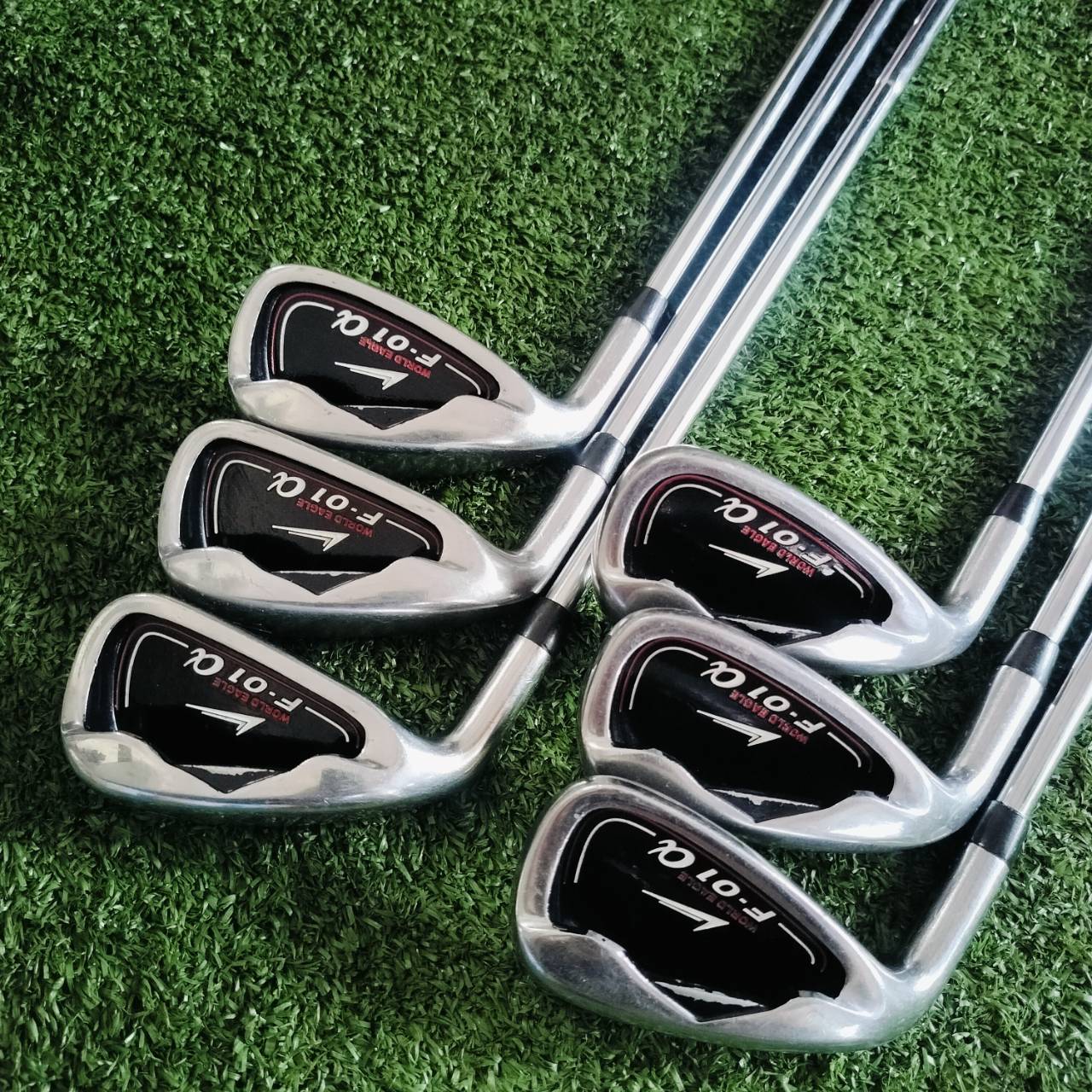 ** ไม้กอล์ฟมือซ้าย ** ชุดเหล็ก WORLD EAGLE F-01 α ก้านเหล็ก FLEX R กริพเดิมทุกชิ้น มีเหล็ก 6 7 8 9 PW SW ไม้กอล์ฟพรีเมี่ยมมือสอง ของแท้ By NakaraLuxurious