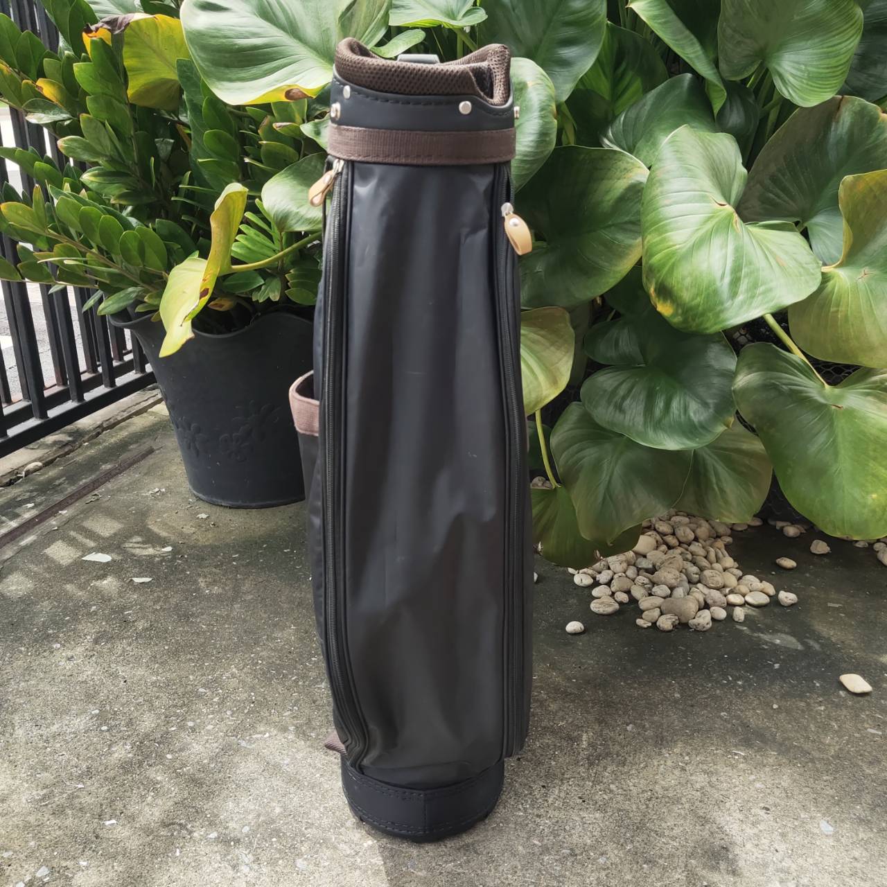 ถุงกอล์ฟ FIGARO PARIS แบรนด์เรียบหรู ดูแพงมากค่ะ สำหรับท่านที่ชอบลุคผู้ดี โดยเฉพาะ