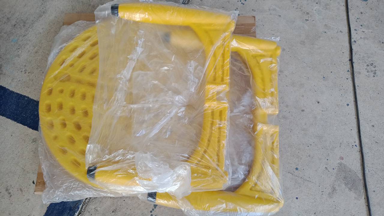 โต๊ะกลมขาพลาสติก ขนาด 75x75x50 cm.โต๊ะเรียนกลุ่ม,โต๊ะเขียนหนังสือเด็ก,โต๊ะกิจกรรม ราคาโรงงาน พร้อมส่ง