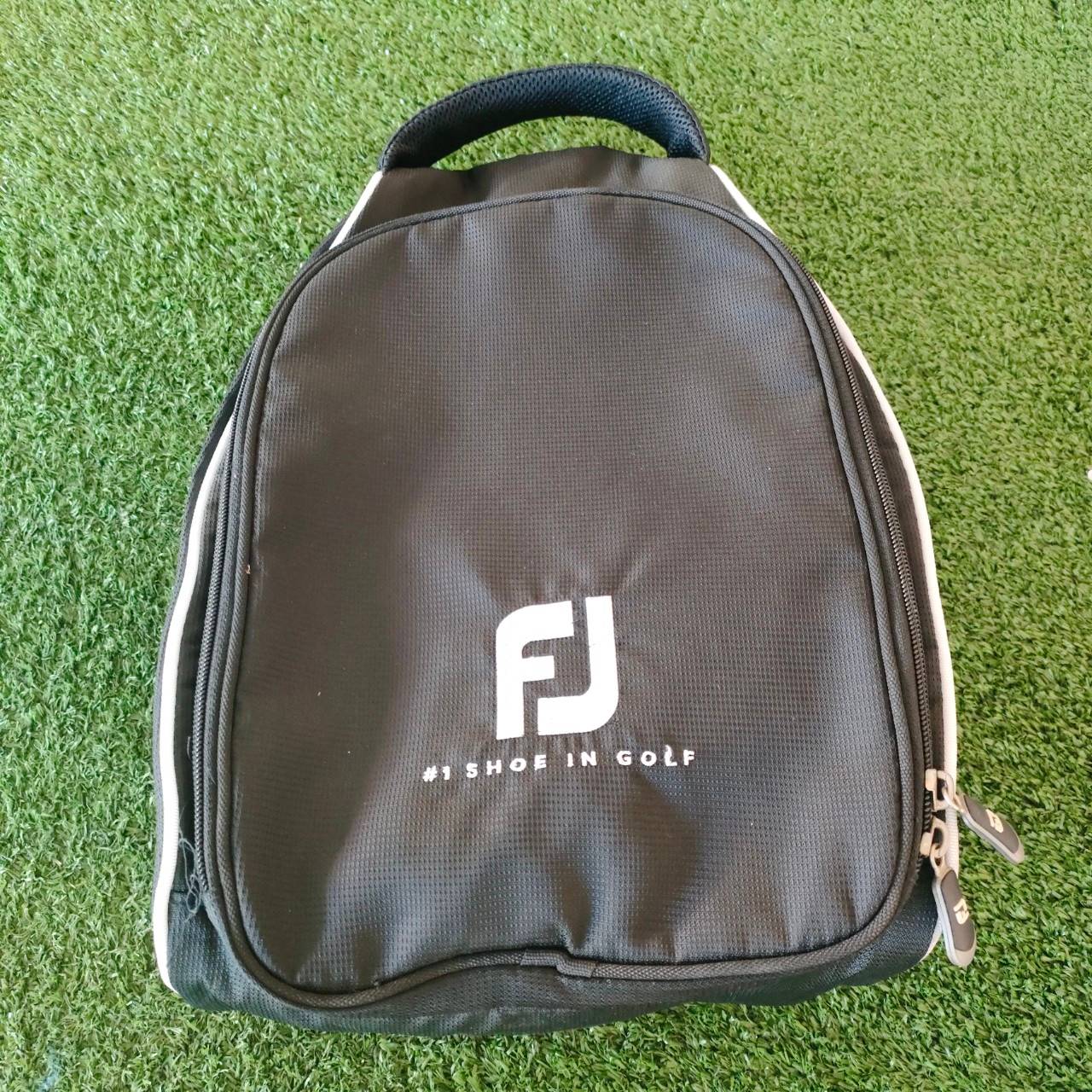 กระเป๋าใส่รองเท้า FJ มือสอง ของแท้ สภาพสวยพร้อมใช้ ของใหม่แบรนด์เนมราคาแพงมาก!! ไม้กอล์ฟมือสอง ของแท้ BY NakaraLuxurious