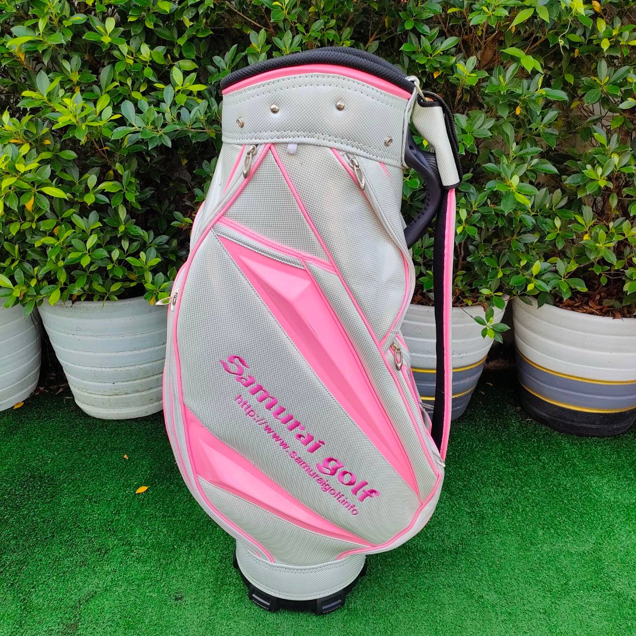 ถุงกอล์ฟ SAMURAI GOLF หนังเเก้ว มือสอง สวยนางฟ้า สีขาวชมพู ของจริงสวยมาก