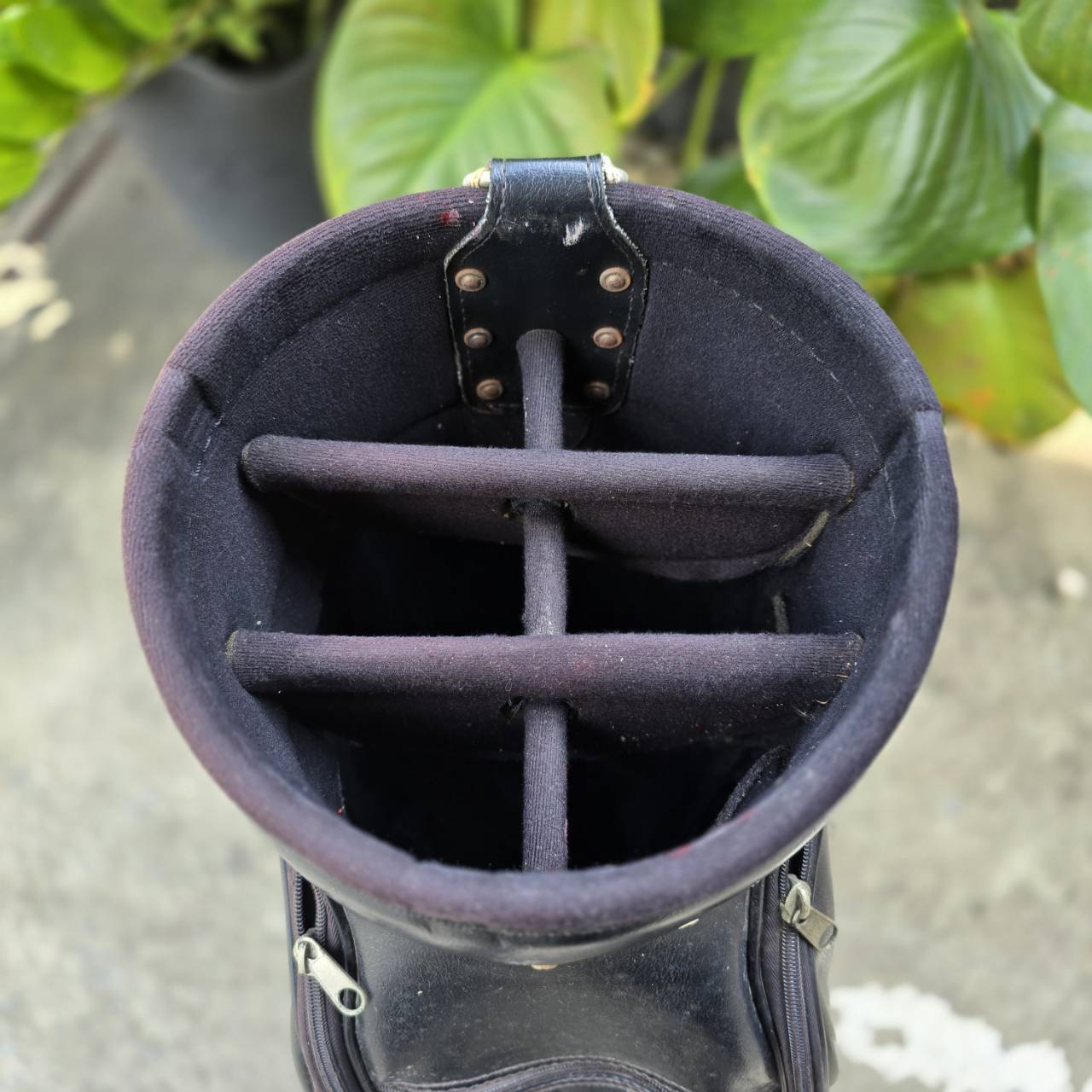 ถุงกอล์ฟ LIPOVITN - D ถุง TOUR ใบใหญ่ มือสอง สภาพเดิม ลิโพตีไกล ✌🏻