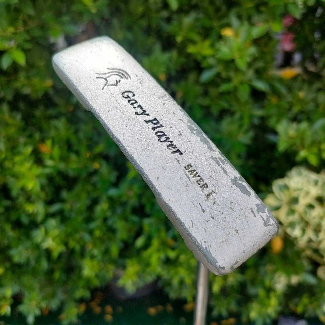 PUTTER GARY PLAYER SAVER ความยาว 35 นิ้ว น้ำหนักดี พัตต์ง่าย เล็งง่ายมาก!! หน้าอินเสิร์ท มีลายให้ลูกหมุนเกาะไลน์ได้ดีมาก!! ไม้กอล์ฟมือสอง ของแท้ BY NakaraLuxurious