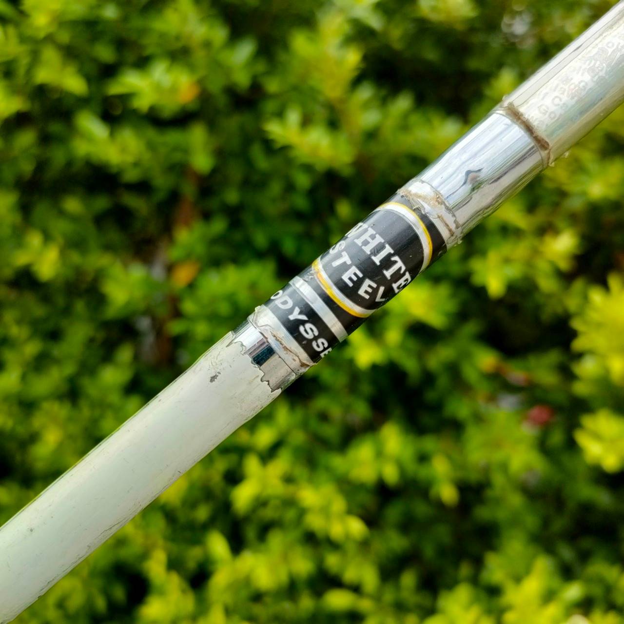 PUTTER ODYSSEY WHITE STEEL #1 ความยาว 34 นิ้ว ก้าน WHITE STEEL ** กริฟเสื่อมสภาพ ** มี COVER รุ่นนี้ยอดนิยม ทรงสตูดิโอ น้ำหนักดีมาก ไม้กอล์ฟมือสอง ของแท้ BY NakaraLuxurious