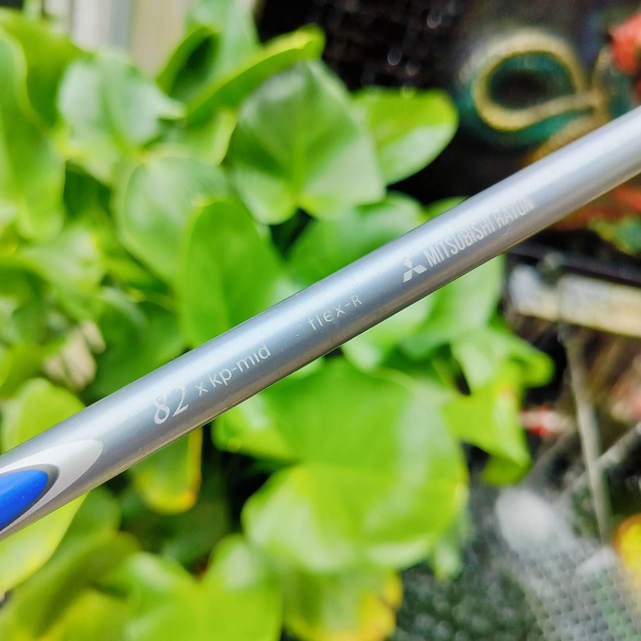 UT4 SRIXON HYBRID องศา 22 ก้าน DIMANA FLEX R รุ่นนี้วางทังสเตนไว้สองจุด ทำให้ตีตรงมากๆ และ CG ต่ำ ตีลอยง่ายๆ เสียงเพราะ ตีสนุกค่ะ ไม้กอล์ฟพรีเมี่ยมญี่ปุ่นมือสอง ของแท้ By NakaraLuxurious
