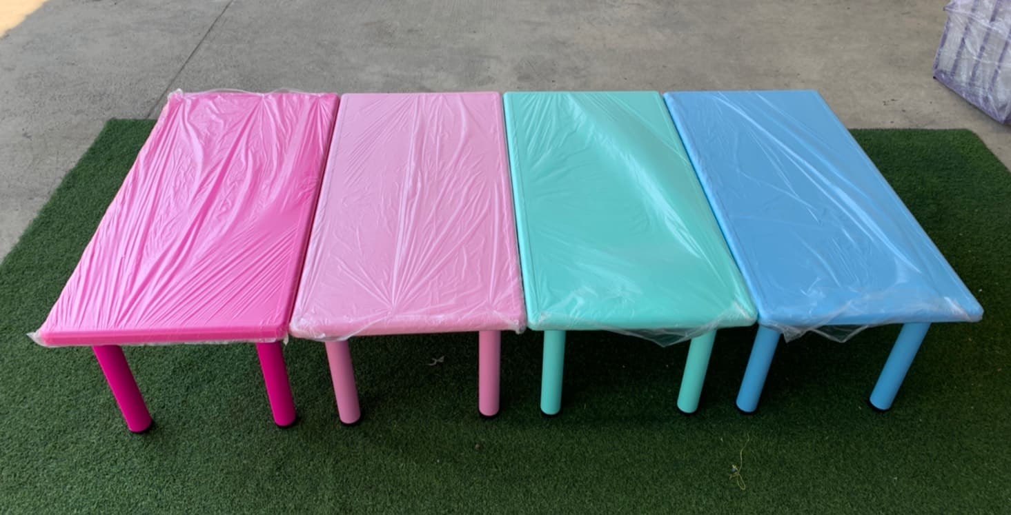 โต๊ะนักเรียน,โต๊ะเขียนหนังสือเด็ก,โต๊ะเรียน, โต๊ะสี่เหลี่ยมผืนผ้า พลาสติก ปรับระดับได้ ราคาโรงงาน พร้อมส่ง