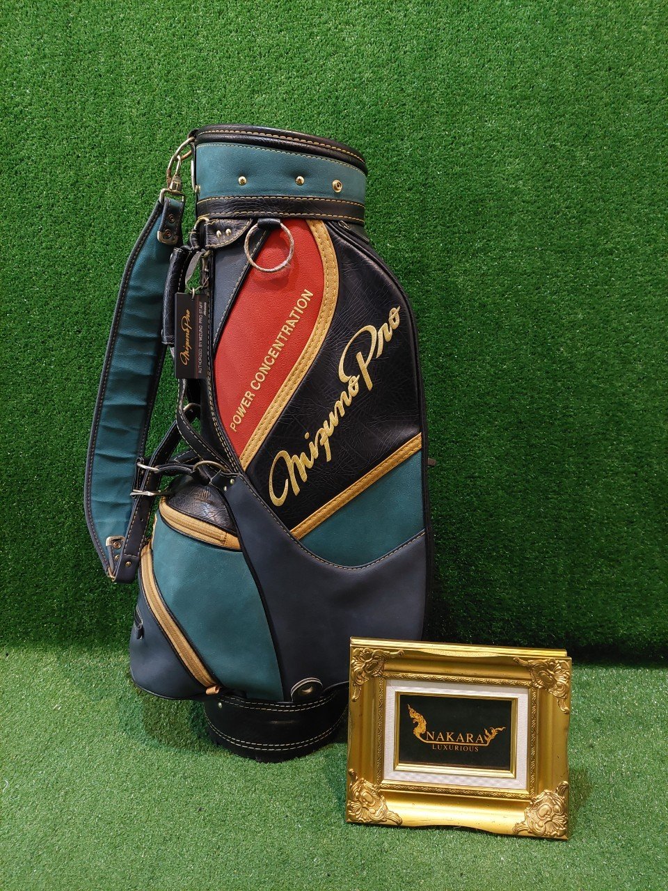 ถุงกอล์ฟในตำนาน MIZUNO PRO รุ่นดัง