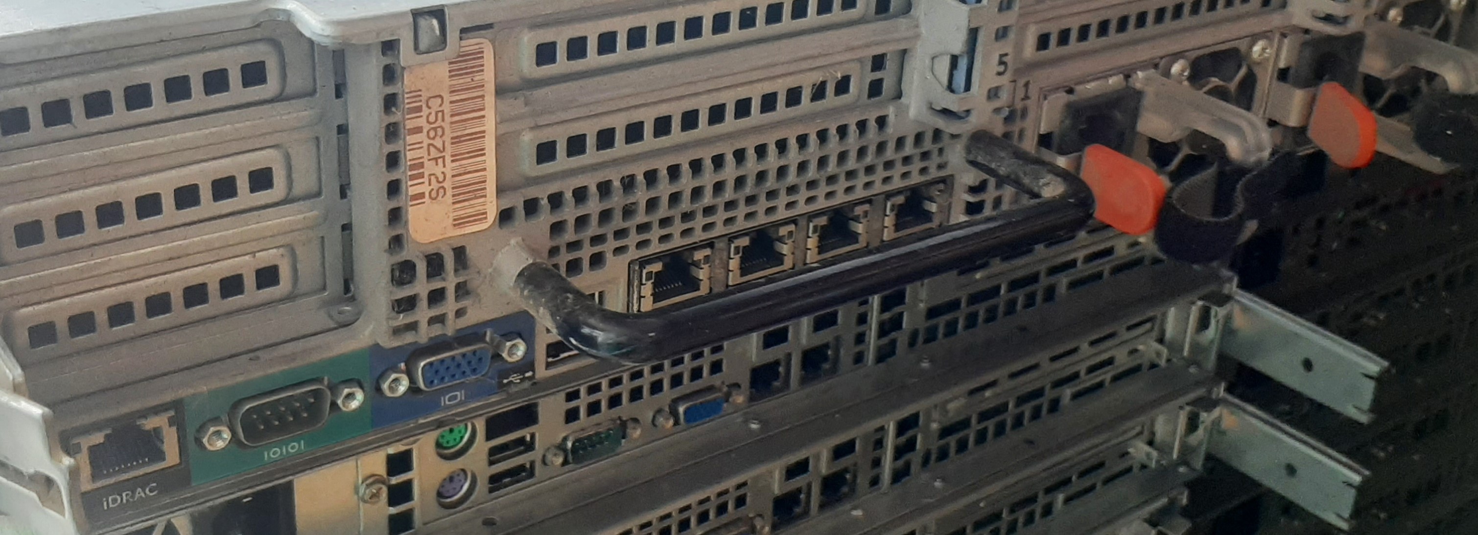 Server มือสอง สภาพดี ประกันร้าน 1 เดือน Dell PowerEdge R720 + Mainboard + Power (เครื่องเปล่า) รองรับ CPU E5-2600 or E5-2600 v2