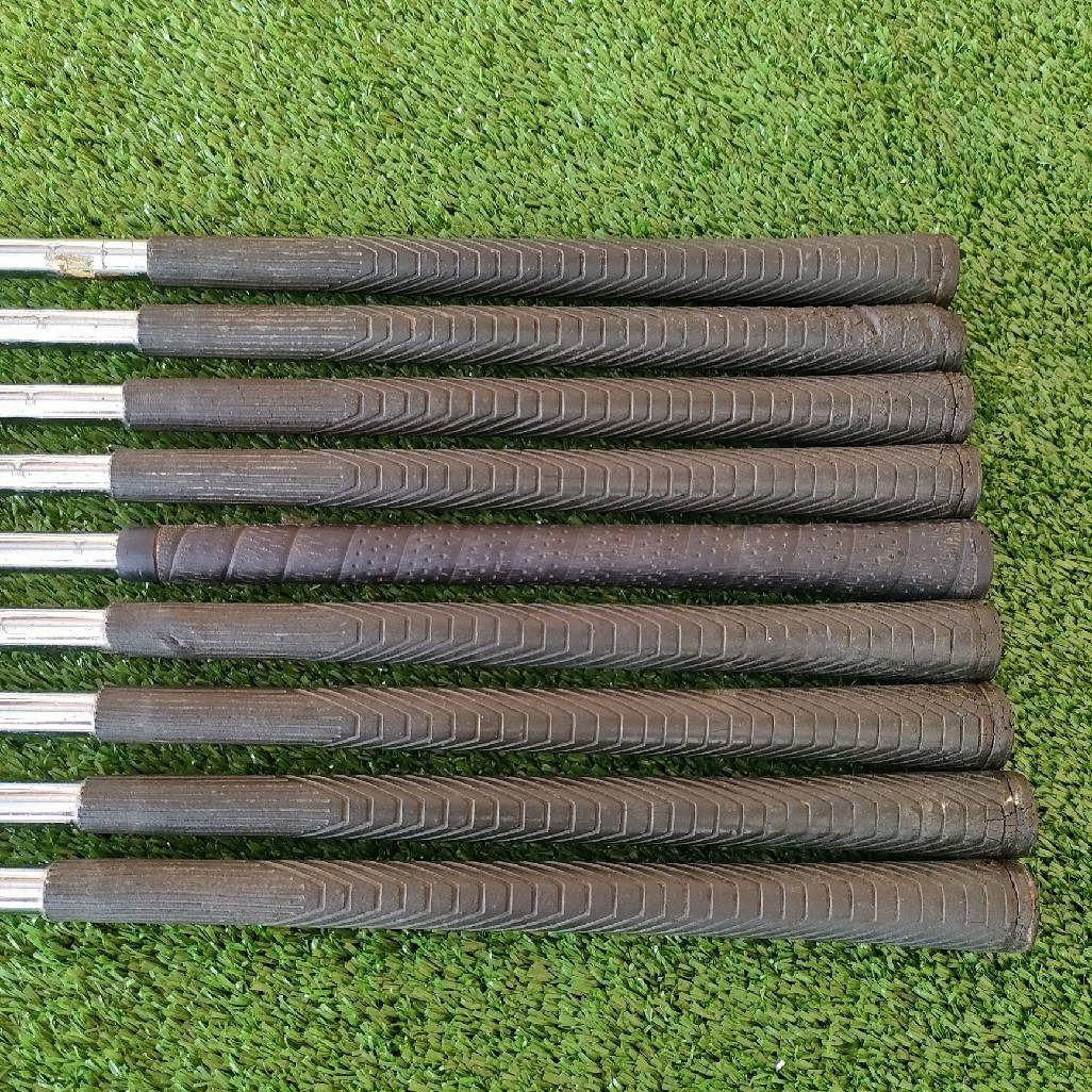 ชุดเหล็ก TOUR MODEL III U-GRLIVE มีเหล็ก 3-9 เเละ PW SW ก้าน DYNAMIC FLEX R