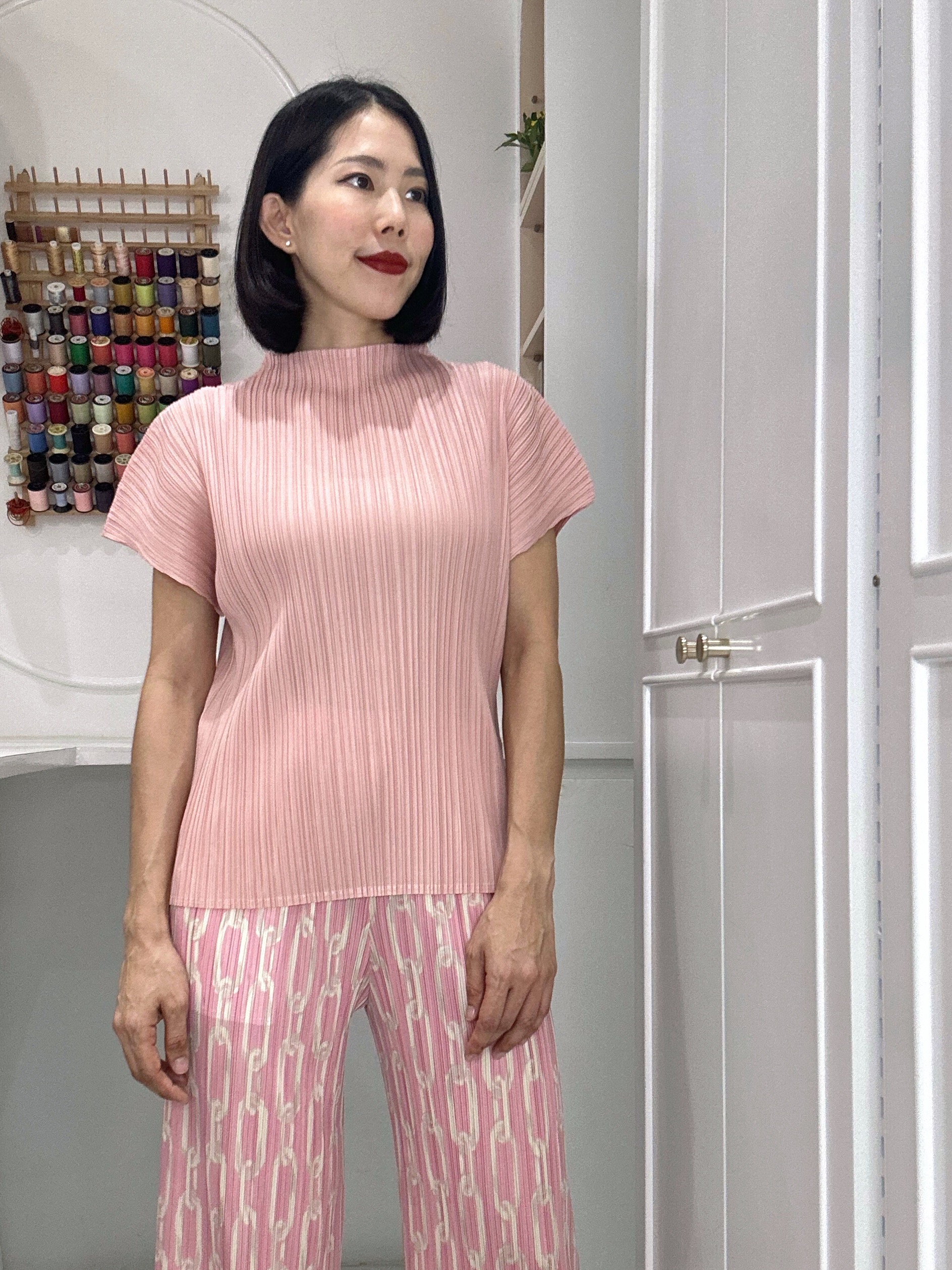 2MUAY รุ่น GJO1616 เสื้อพลีทคุณภาพ HIGH NECK SHORT SLEEVE PLEATED TOP 15 สี FREE SIZE