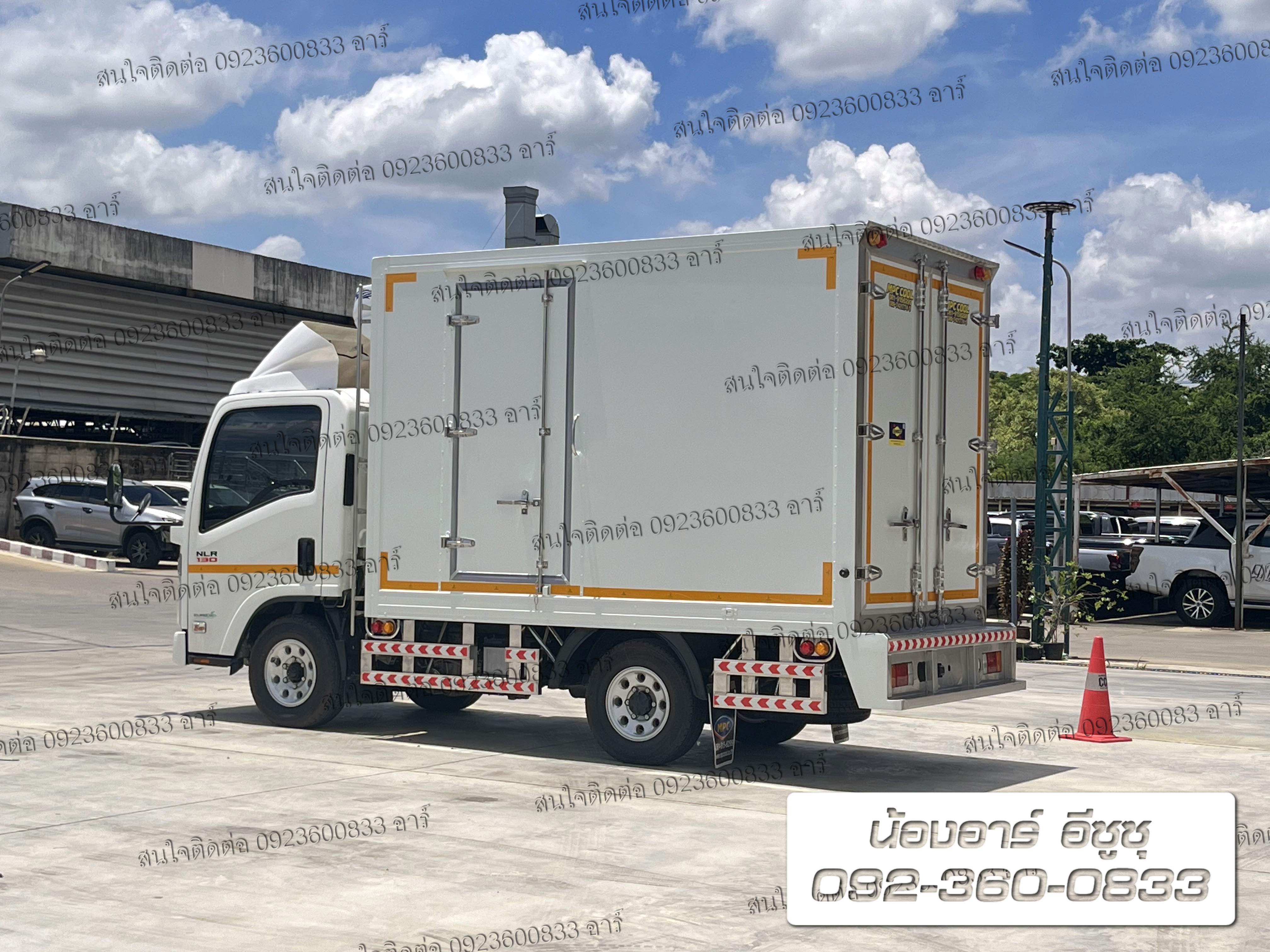 4 ล้อ ISUZU NLR130 แรงม้า พร้อมตู้บรรทุก3ประตู (ตู้เก็บอุณหภูมิ ติดแอร์ -18 ํ)