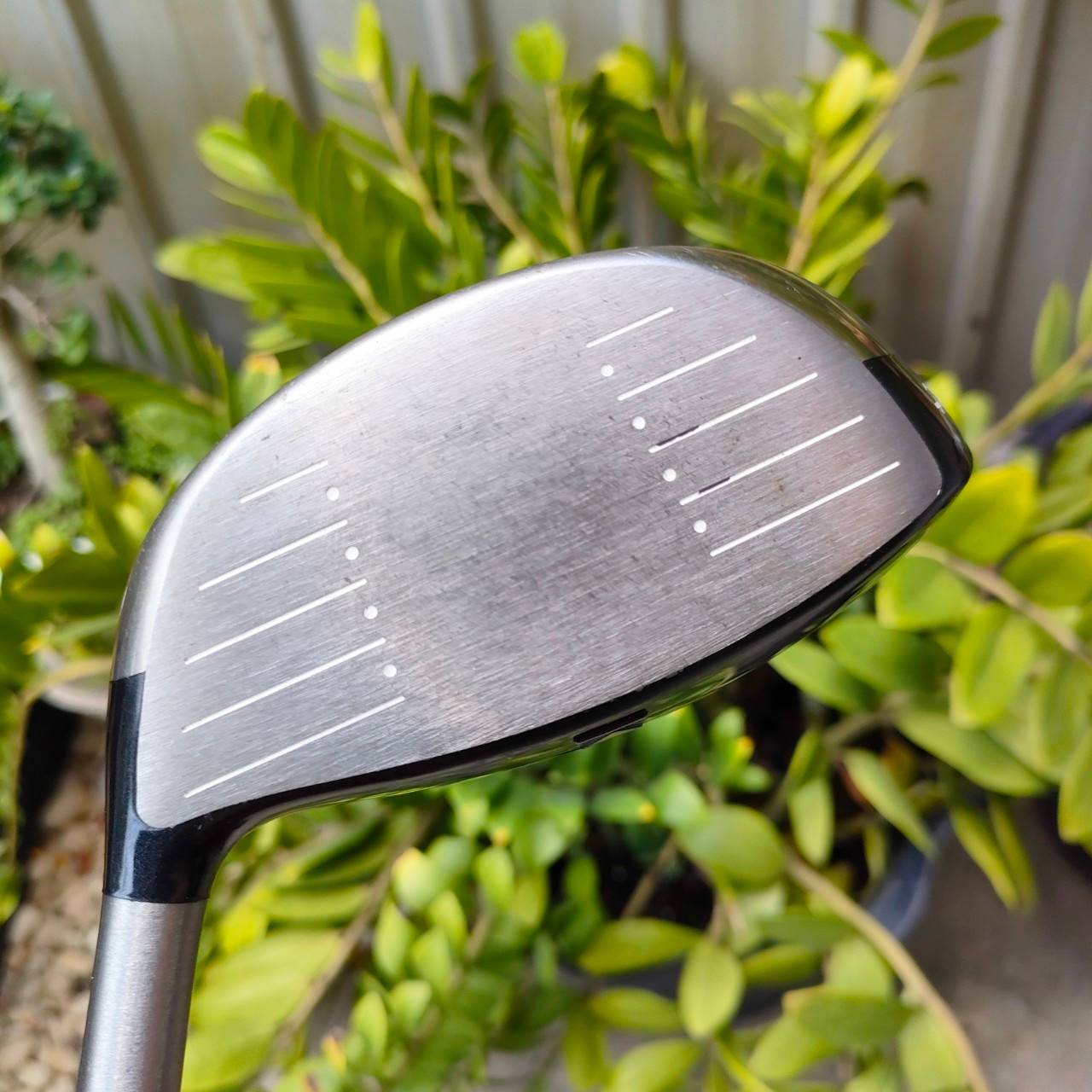 DRIVER TITLELIST 909 D2 องศา 10.5 ก้าน FUJIKURA FIT-ON M GOLD FLEX R กริพ IOMIC COVER แท้เดิม ตีมัน ตีง่าย ตีไกล ไม้กอล์ฟพรีเมี่ยมมือสอง ของแท้ By NakaraLuxurious