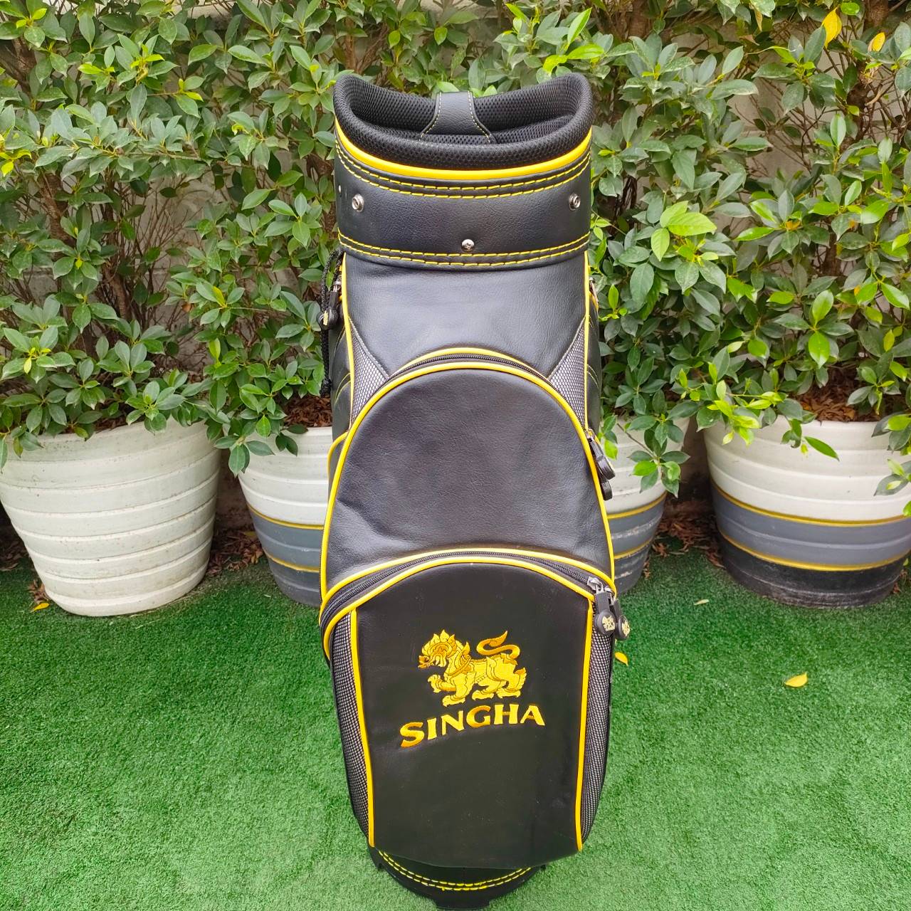 ถุงกอล์ฟ SINGHA มือสอง ** ถุงกอล์ฟ มีตำหนิ ทีดึงชิฟ หัก 2 จุด มีรูปให้ชมท้ายสุดค่ะ ** ถุง TOUR ใบใหญ่ ใช้ดีมาก