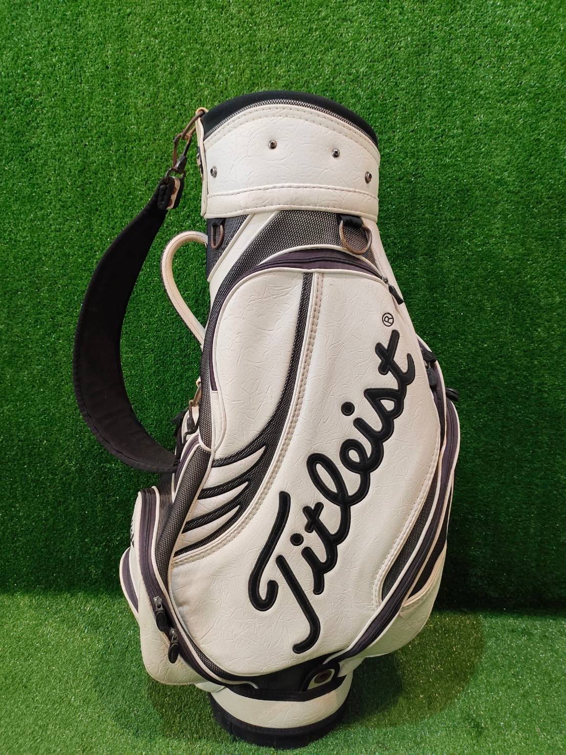 ถุงกอล์ฟ Titleist ถุง TOUR ใบใหญ่ มือสอง