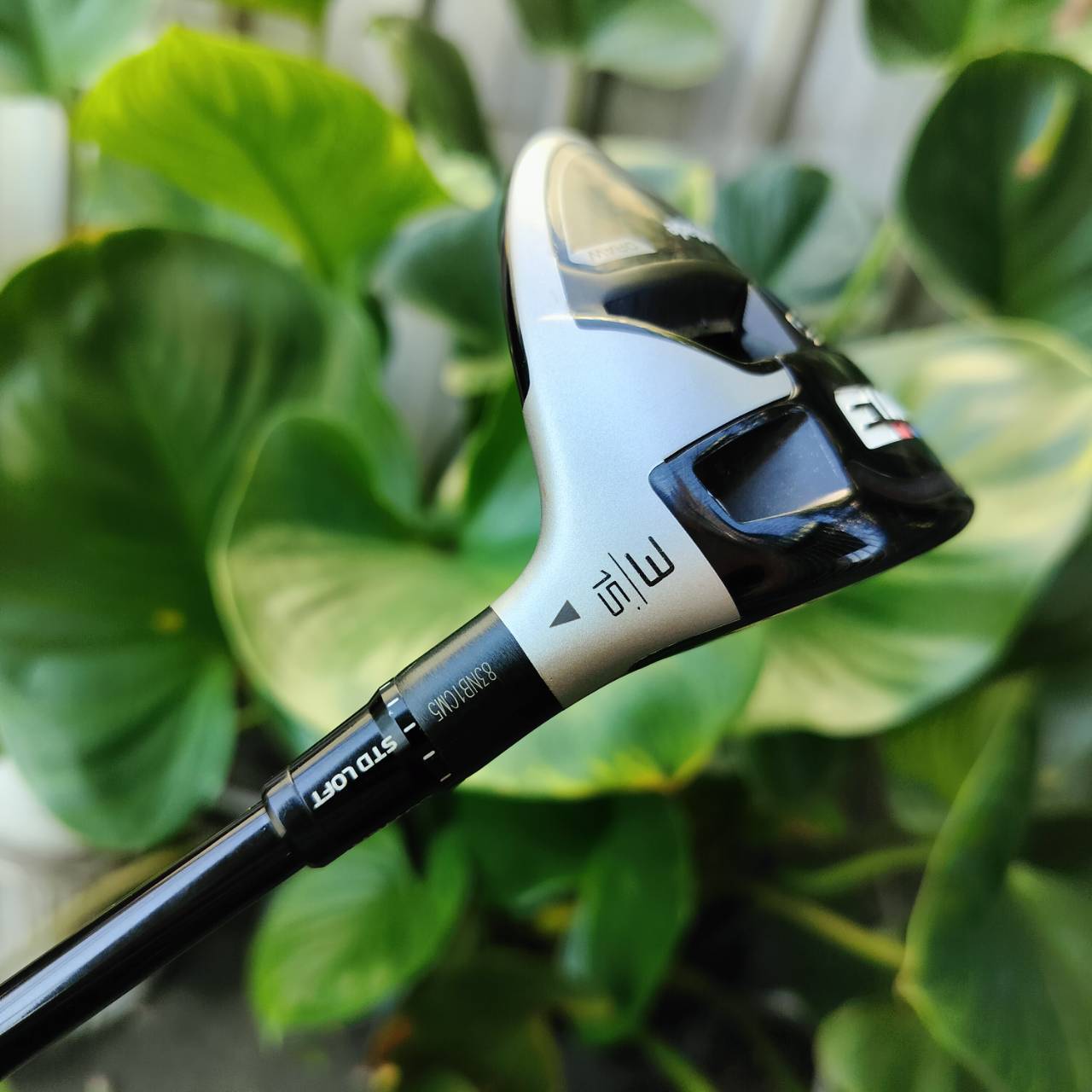 FW3 TAYLORMADE M3 องศา 15 กระดองเคฟล่า CG ต่ำ และดีที่สุด ไขปรับได้ทั้ง ขึ้น ลง ซ้าย ขวา เพื่อวิถีที่ดีที่สุด หน้ามี POCKET สุดเด้งอีกด้วย ไม้กอล์ฟพรีเมี่ยมมือสอง ของแท้ By NakaraLuxurious
