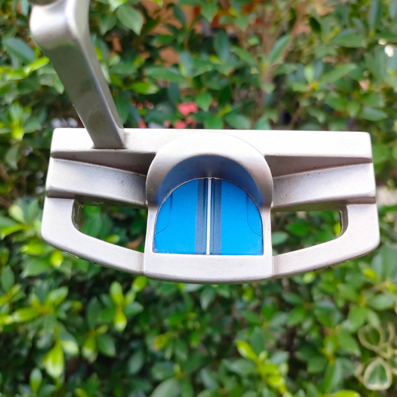 PUTTER PING ALLY G5I ความยาว 34 นิ้ว ด้านหลังยื่น กระจายน้ำหนัก หน้าสัมผัสดีมาก มีเส้นเล็ง พัตต์ง่ายมากๆ