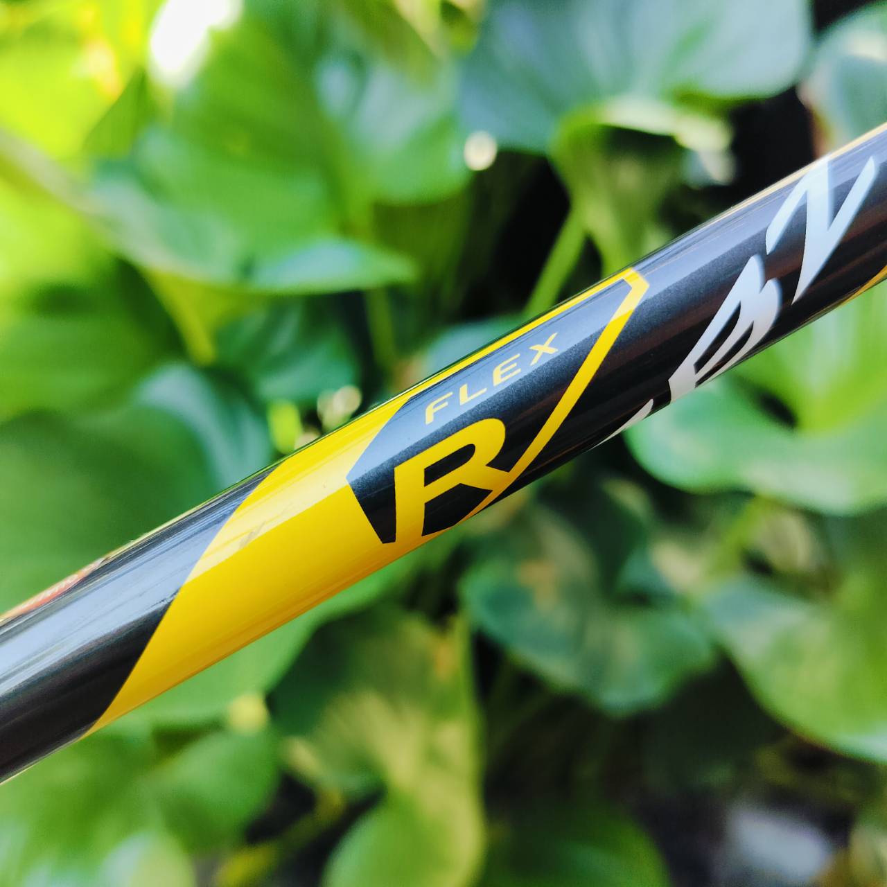 FW3 TAYLORMADE RBZ STAGE2 องศา 15 ก้าน TM1-213 RBZ FLEX R รุ่น 2 รุ่นนี้เป็นรุ่นที่ ตีดีมากๆ และตีไกลมาก ไม้กอล์ฟพรีเมี่ยมมือสอง ของแท้ By NakaraLuxurious
