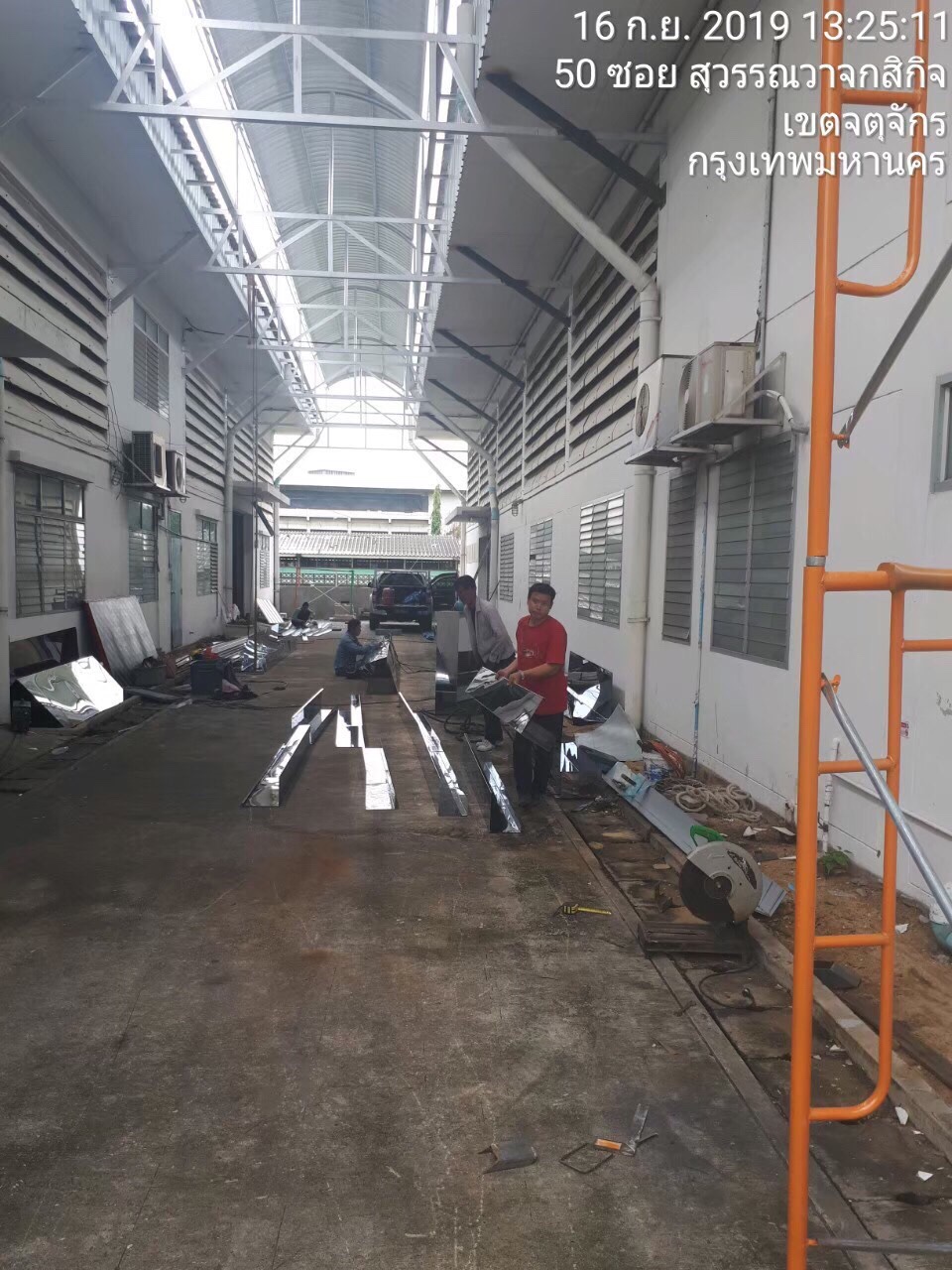 งานเทพื้น ทำหลังคาทางเชื่อมอาคารวิศวโรงงาน ม.เกษตร
