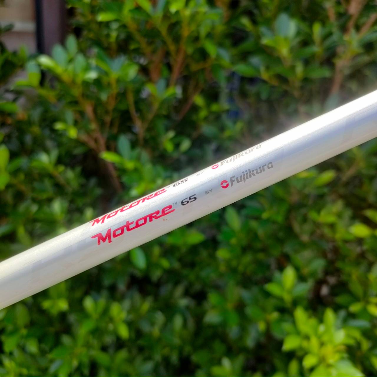 DRIVER TAYLORMADE R9 ก้าน FUJIKURA MOTORE FLEX R องศา 10.5 สภาพสวย หัวใหญ่ตีง่าย ฟิลลิ่งแน่นๆเลยครับ ก้านพรีเมี่ยม ตีสบายๆ ได้ระยะมากครับ