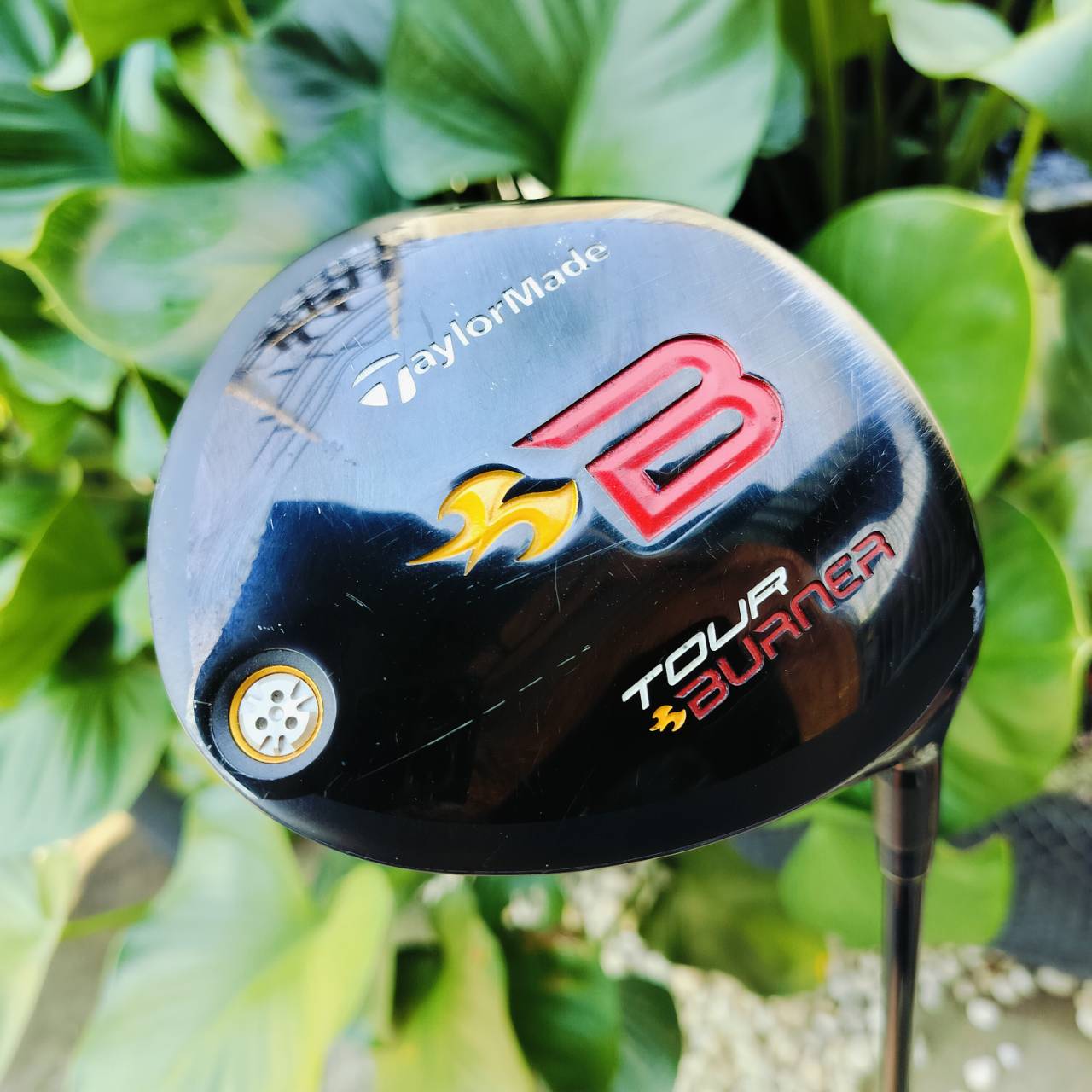 DRIVER TAYLORMADE TOUR BURNER องศา 10.5 ก้าน FUJIKURA RE*AX FLEX R เป็นรุ่นที่ตีดีมากๆ วางน้ำหนักไว้ดีมาก ไม้กอล์ฟพรีเมี่ยมมือสอง ของแท้ By NakaraLuxurious