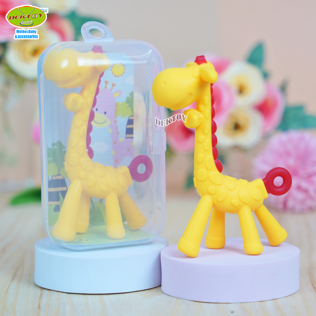 ยางกัดสำหรับเด็ก ยางกัดยีราฟ นึ่งอบได้ กล่องใส 6187A