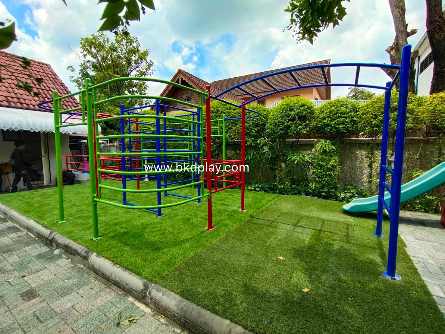 เครื่องเล่นสนามกลางแจ้ง สำหรับเด็กประถม ชุดปีนป่ายรวม บาร์โหนแสนสนุก ปีนป่ายเหล็ก เครื่องเล่นสนามเหล็ก รวม OutdoorPlayground, ราคาโรงงาน